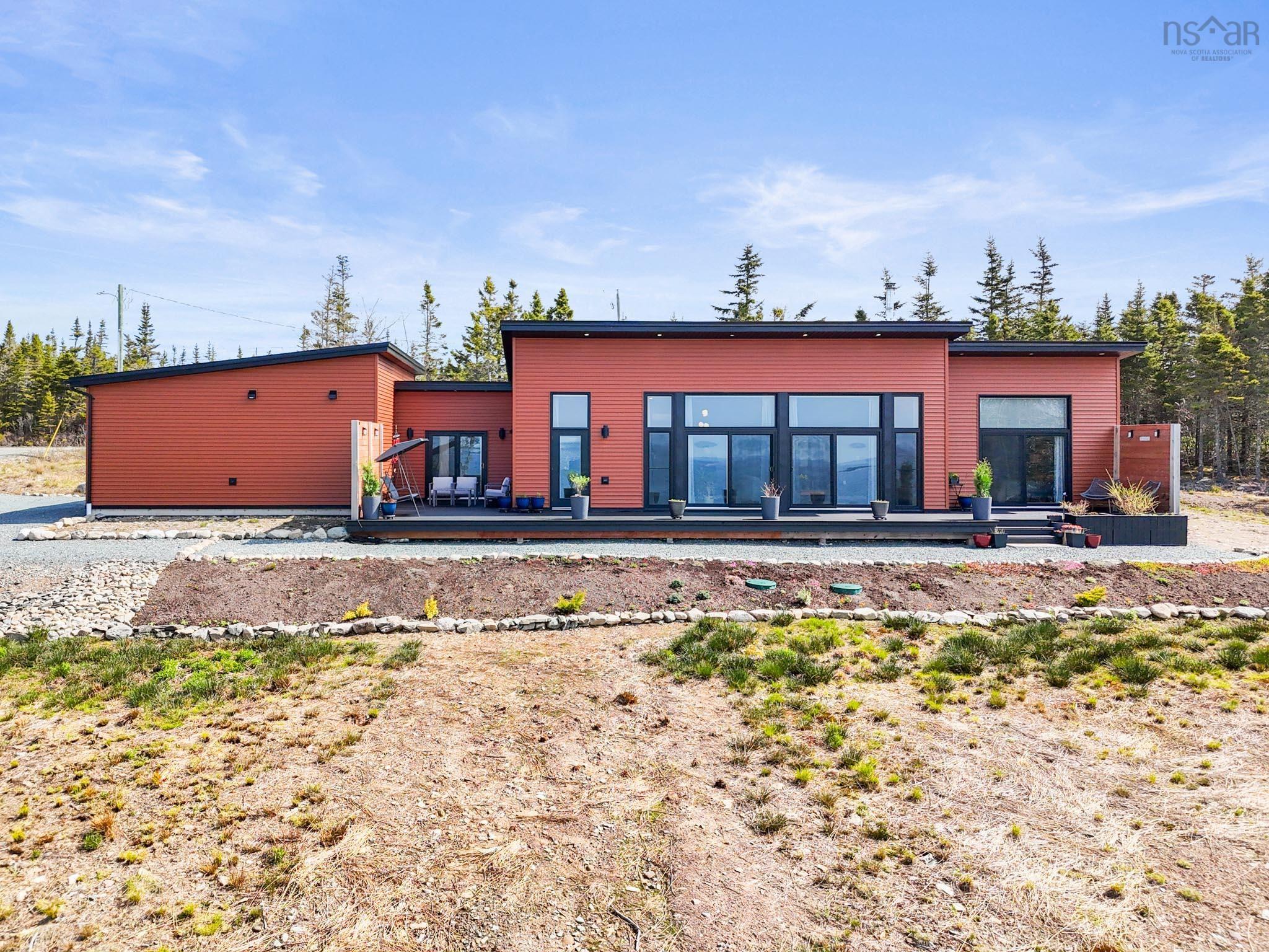 $785,000.00: 110 Kaakwogook Way, Clam Bay
