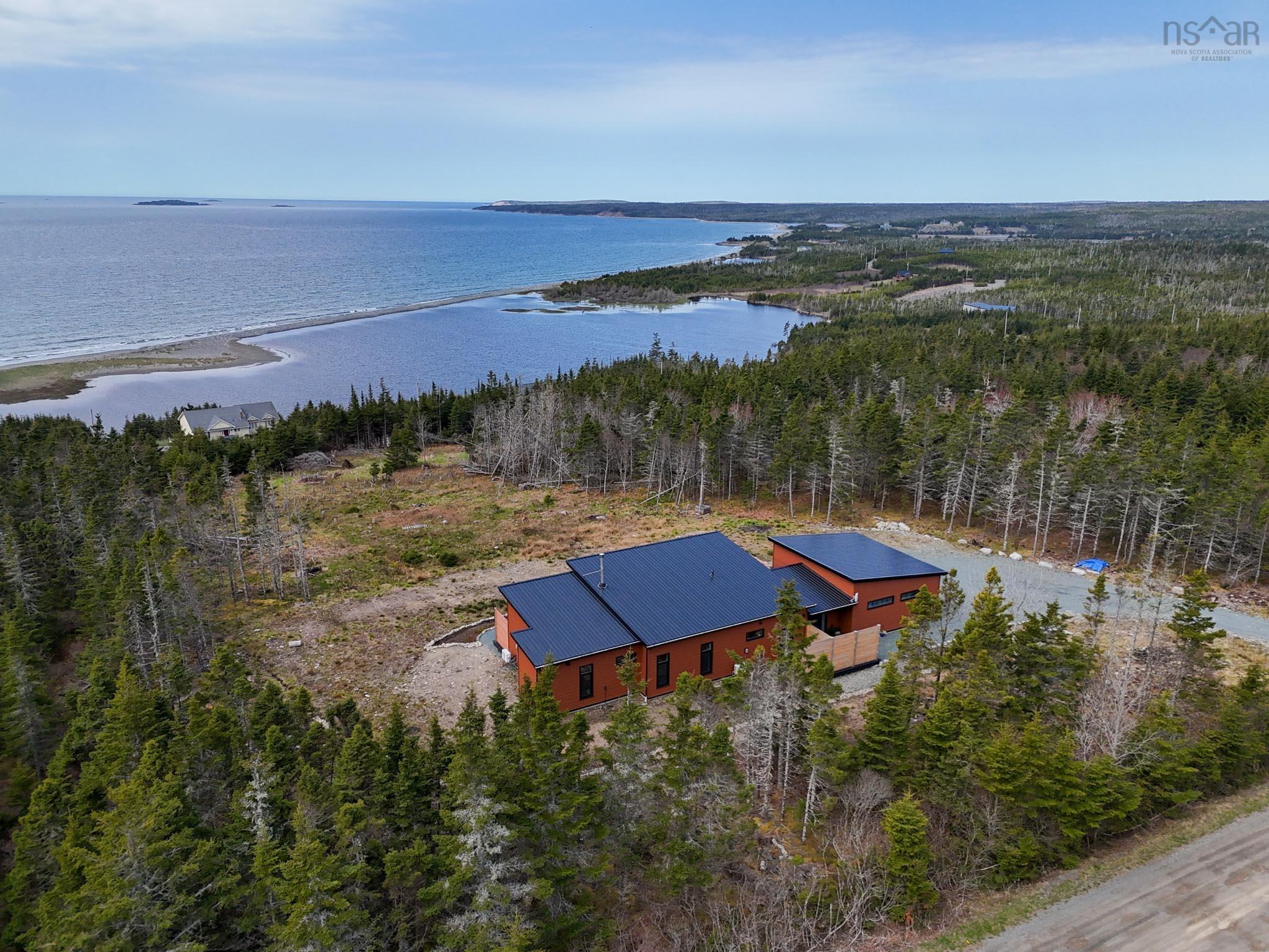 $785,000.00: 110 Kaakwogook Way, Clam Bay