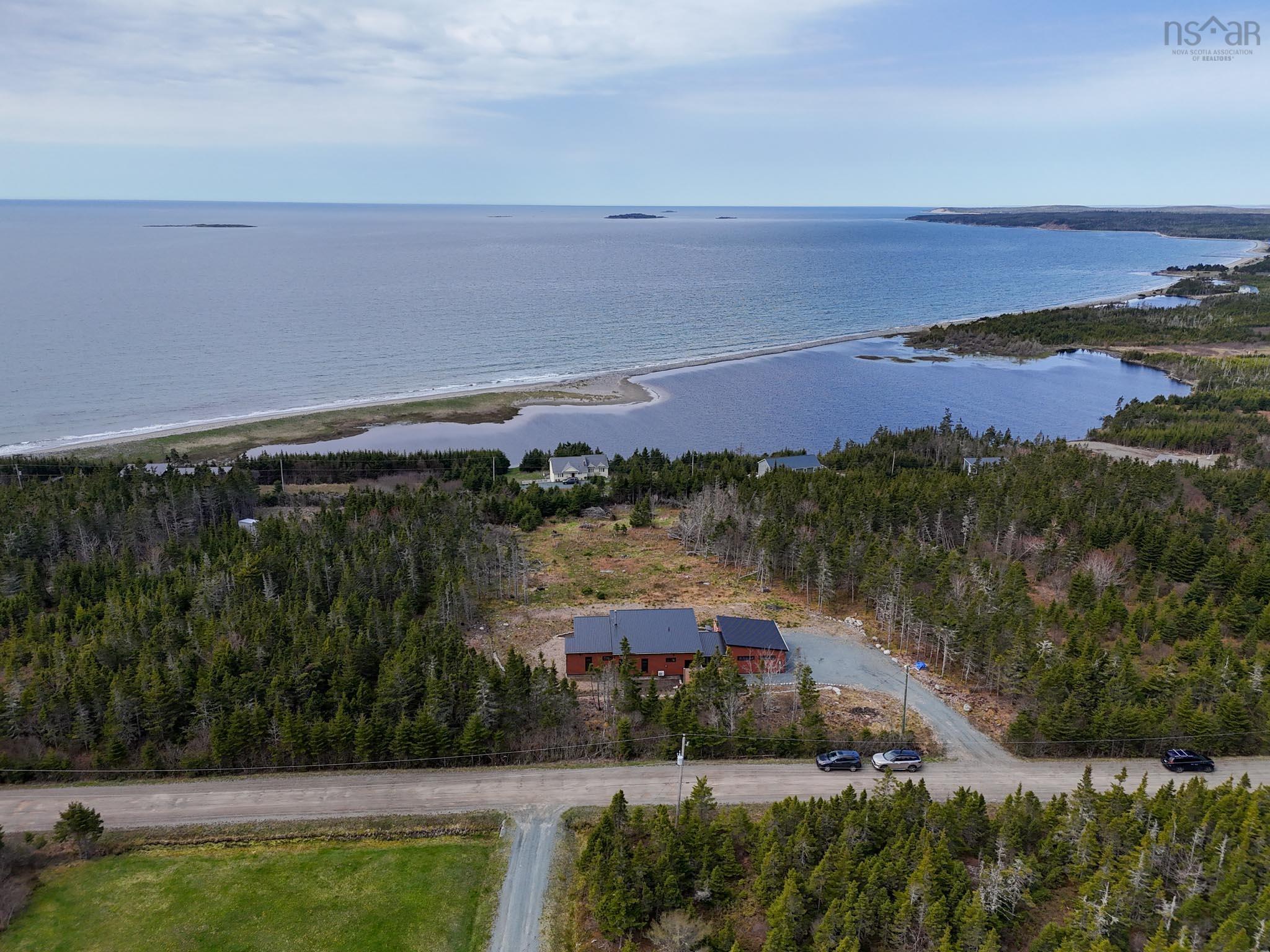 $785,000.00: 110 Kaakwogook Way, Clam Bay