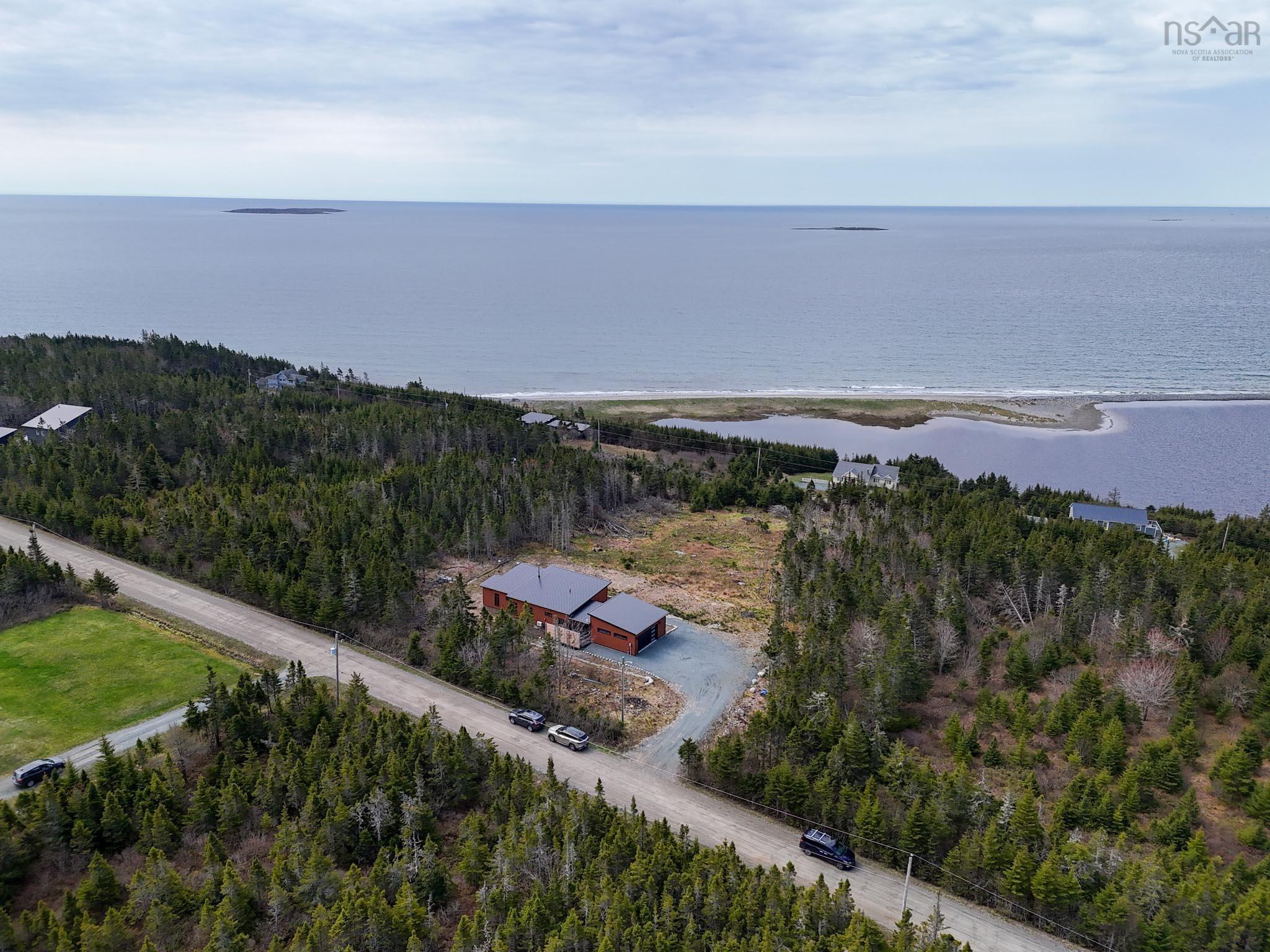 $785,000.00: 110 Kaakwogook Way, Clam Bay