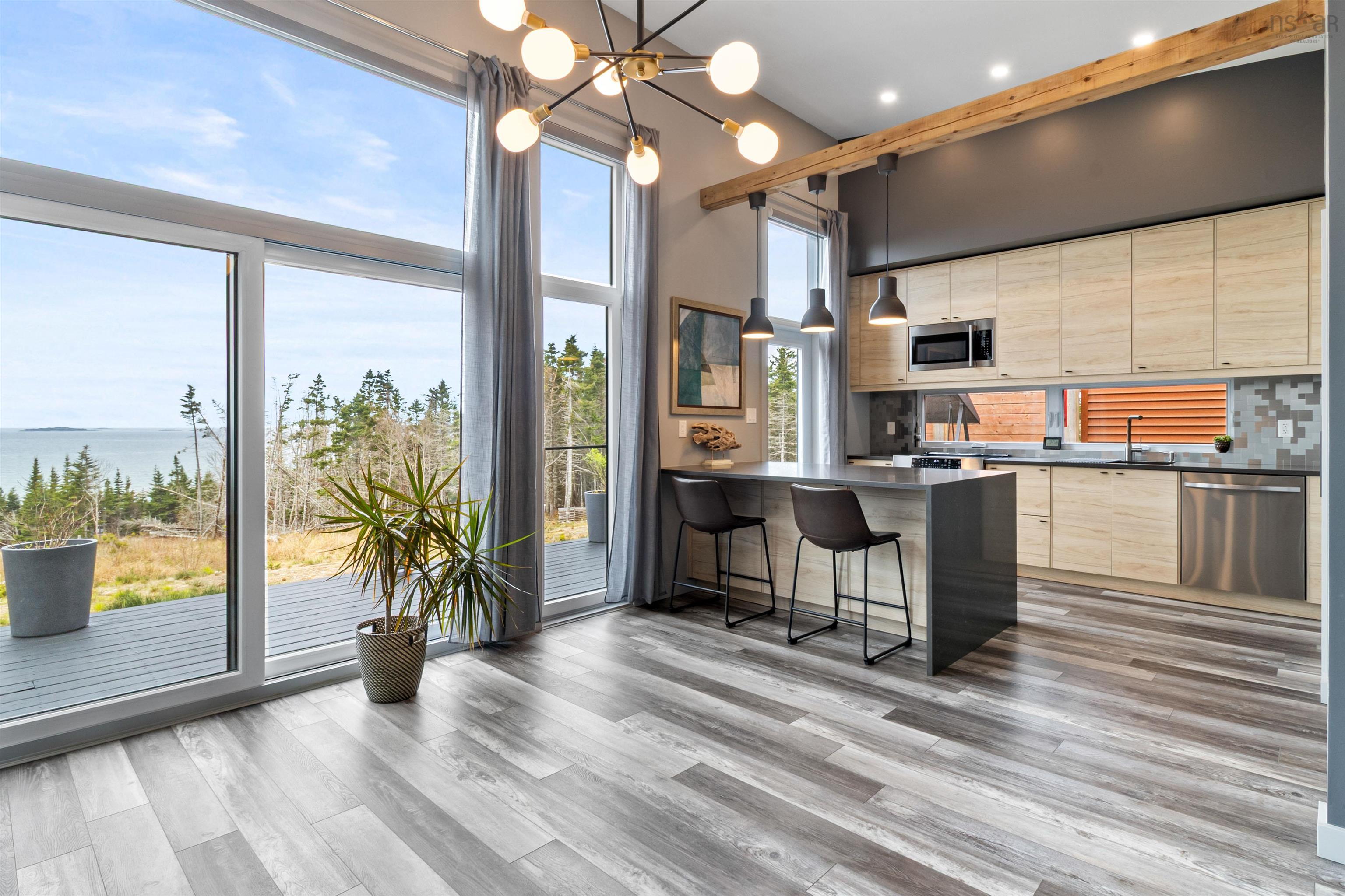 $785,000.00: 110 Kaakwogook Way, Clam Bay