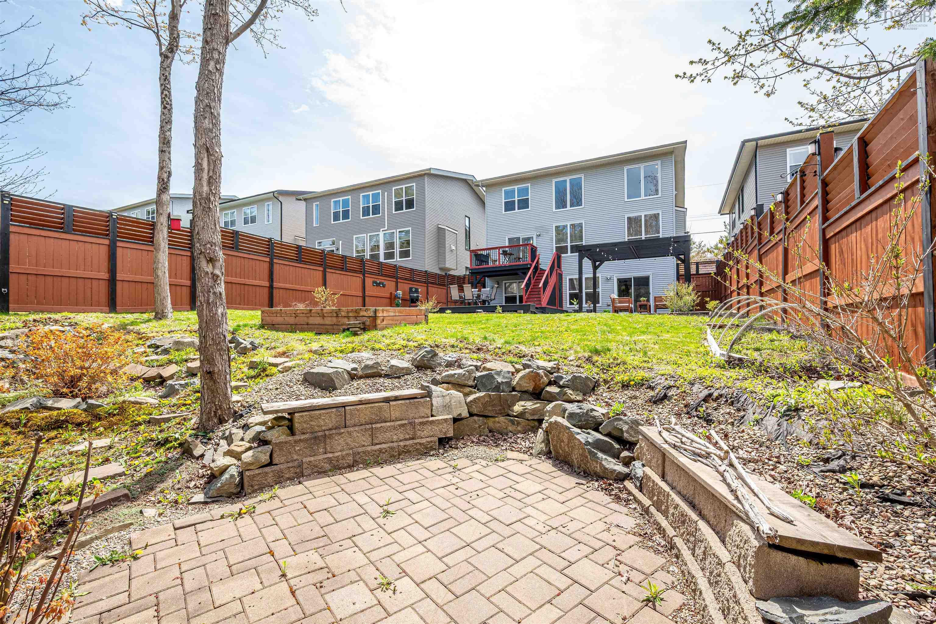 $1,119,000.00: 182 Amesbury Gate, Bedford