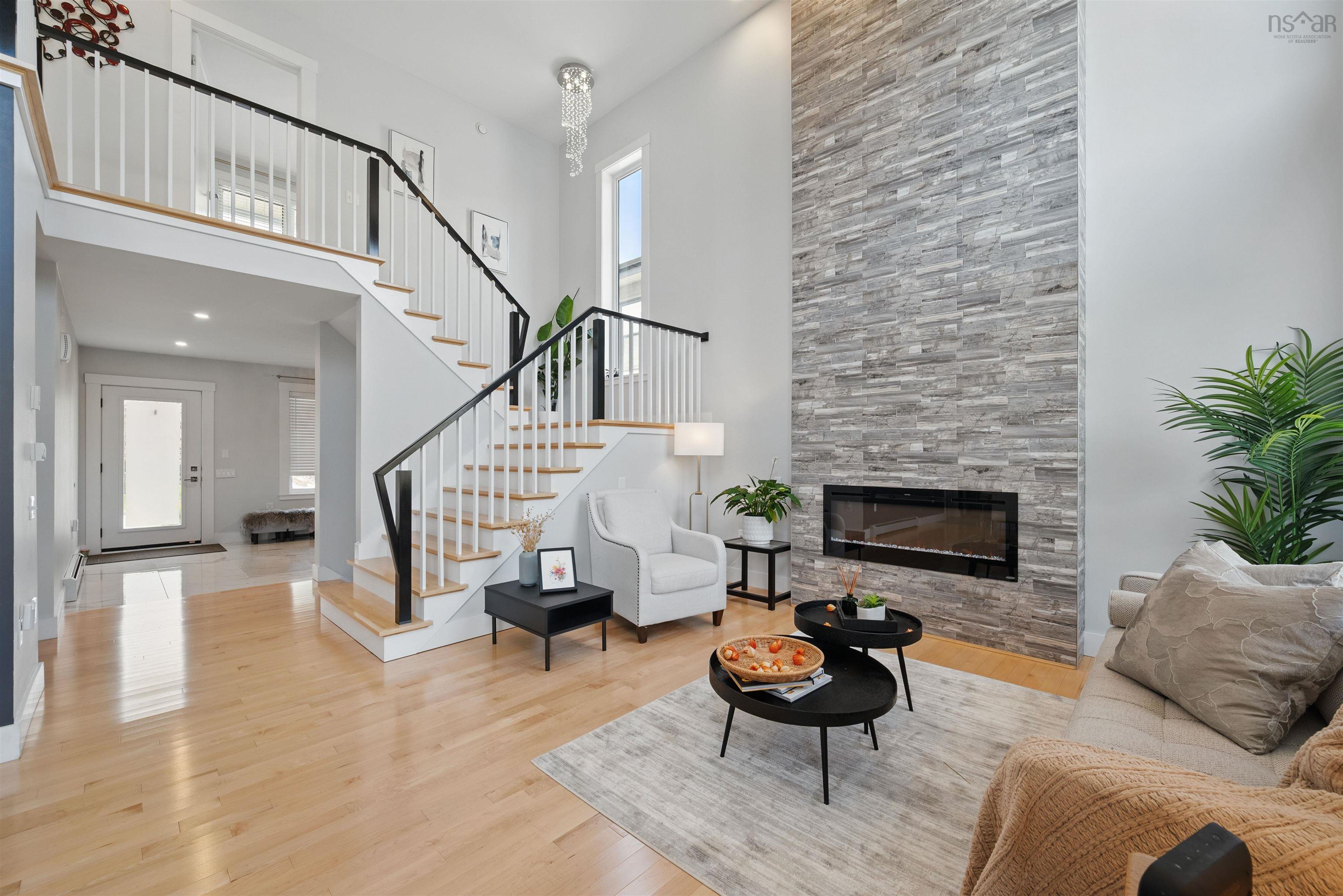$1,119,000.00: 182 Amesbury Gate, Bedford