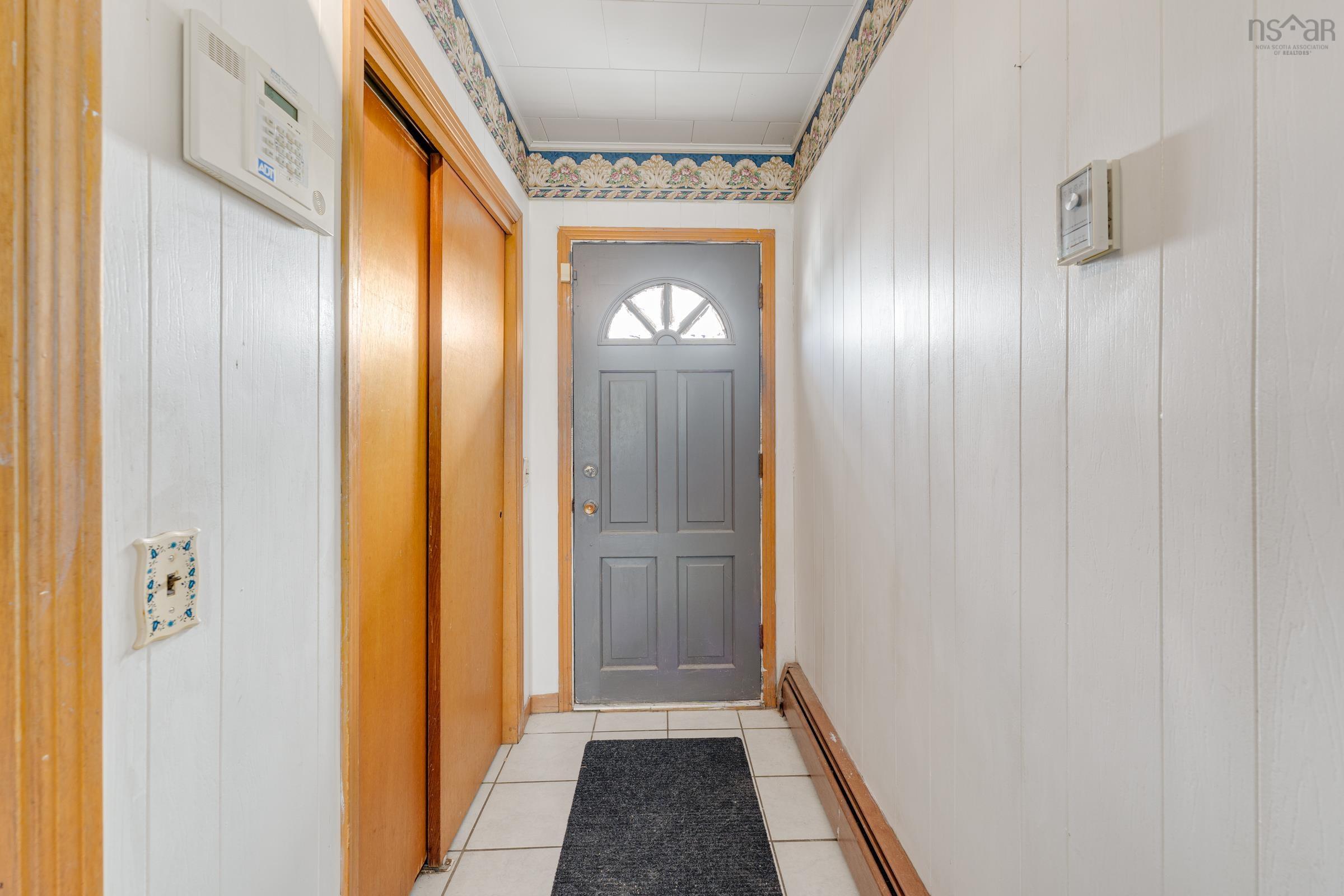 $325,000.00: 9490 Highway 1, Lower Saulnierville