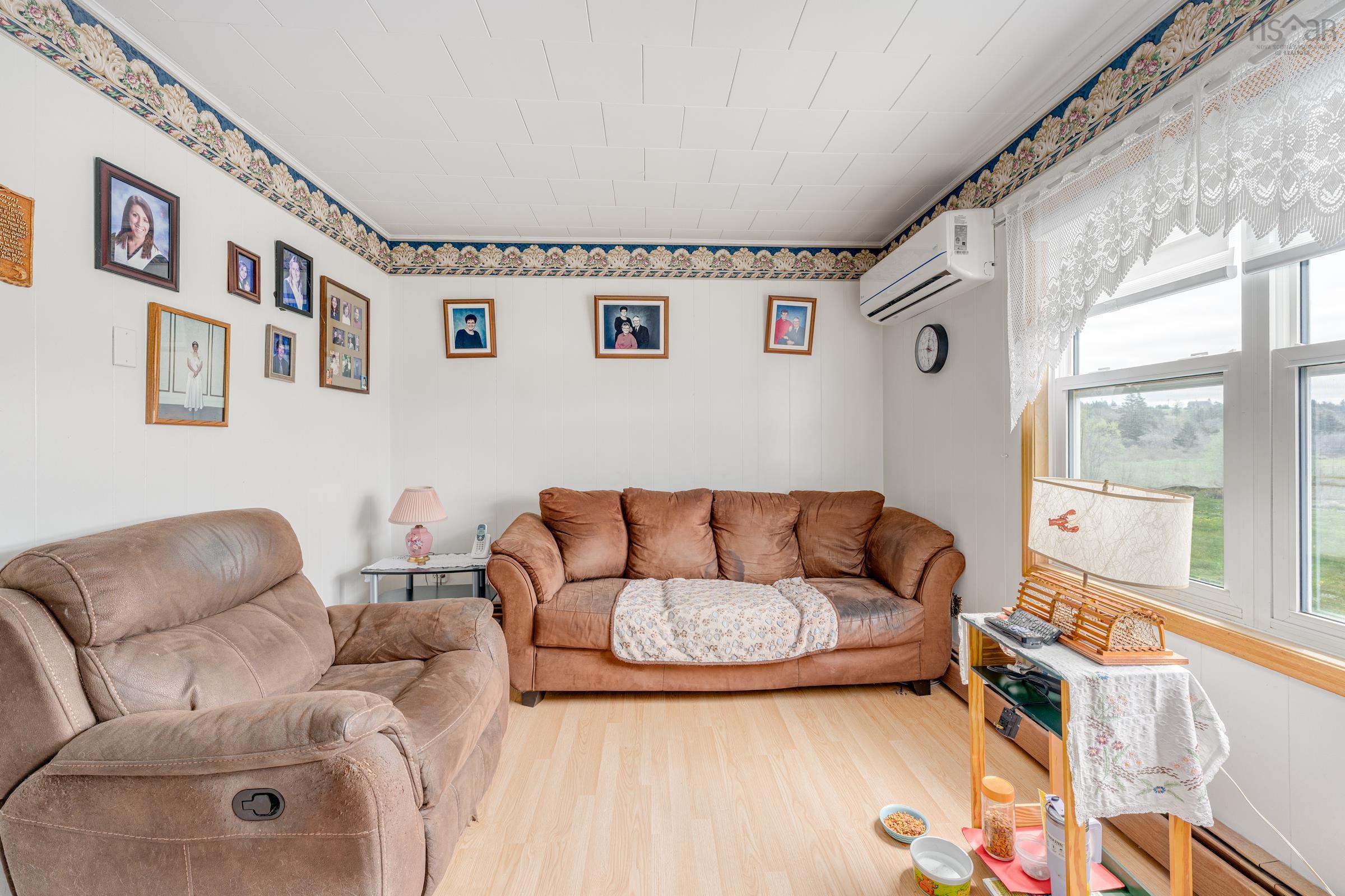 $325,000.00: 9490 Highway 1, Lower Saulnierville