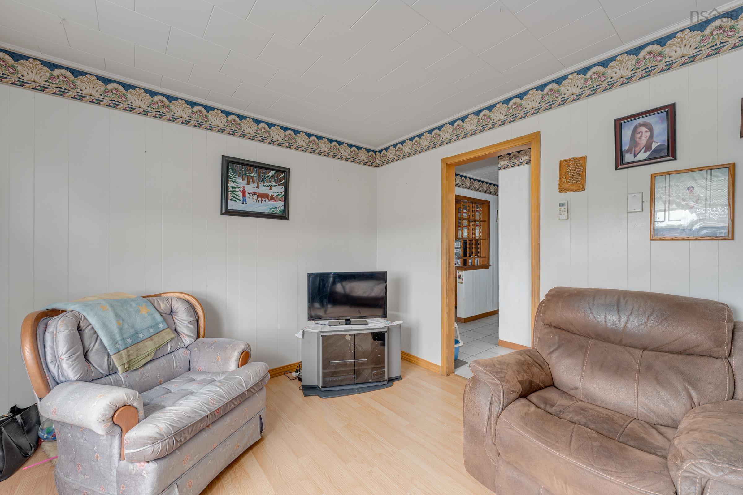 $325,000.00: 9490 Highway 1, Lower Saulnierville