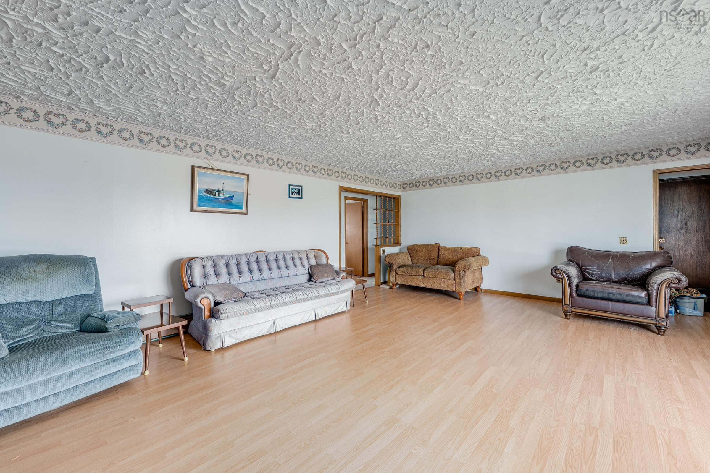 $325,000.00: 9490 Highway 1, Lower Saulnierville