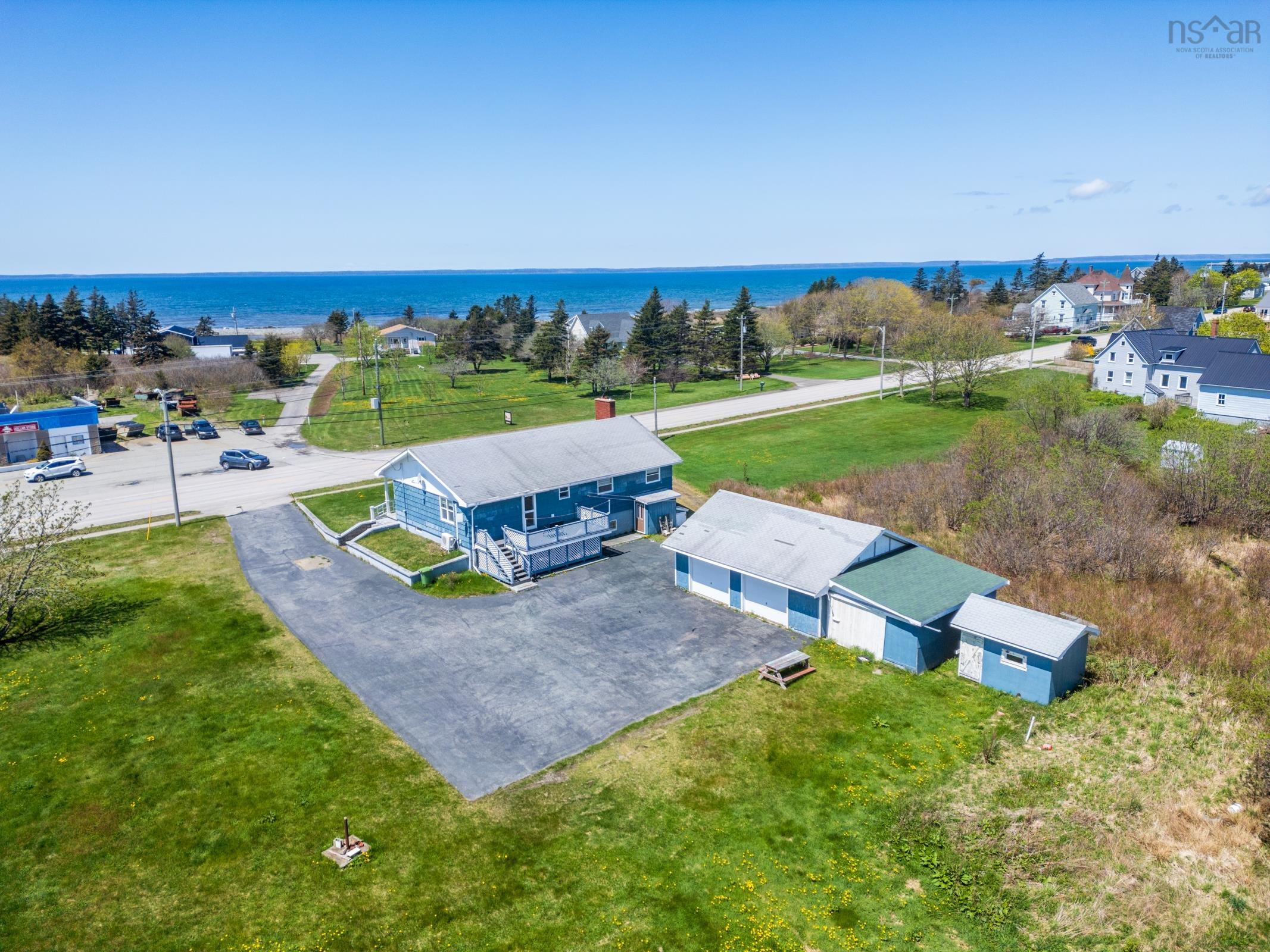 $325,000.00: 9490 Highway 1, Lower Saulnierville