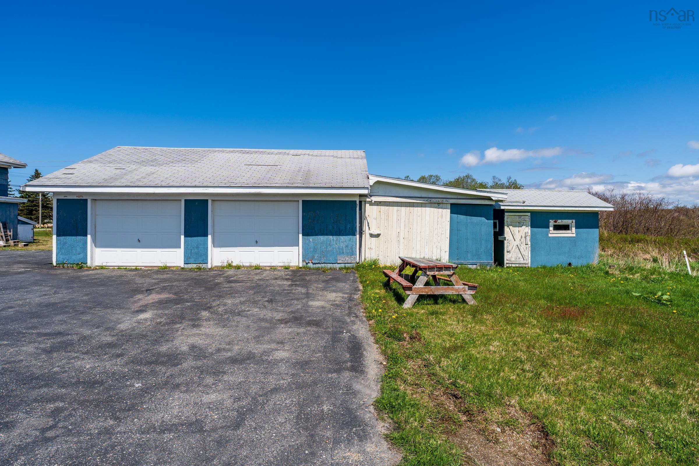 $325,000.00: 9490 Highway 1, Lower Saulnierville