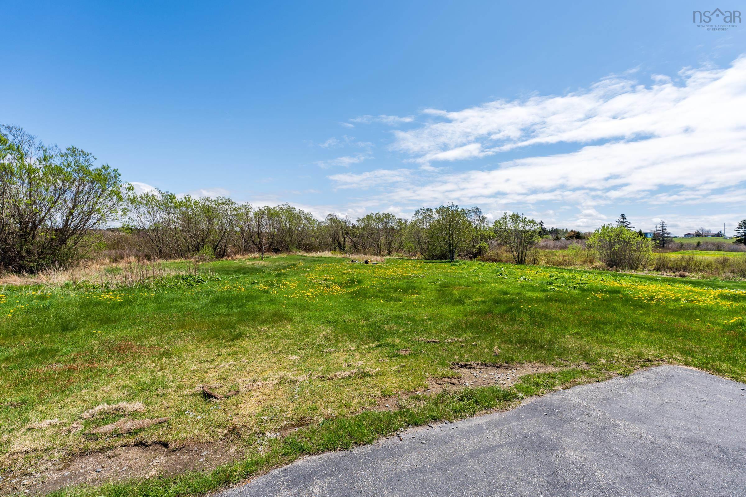 $325,000.00: 9490 Highway 1, Lower Saulnierville