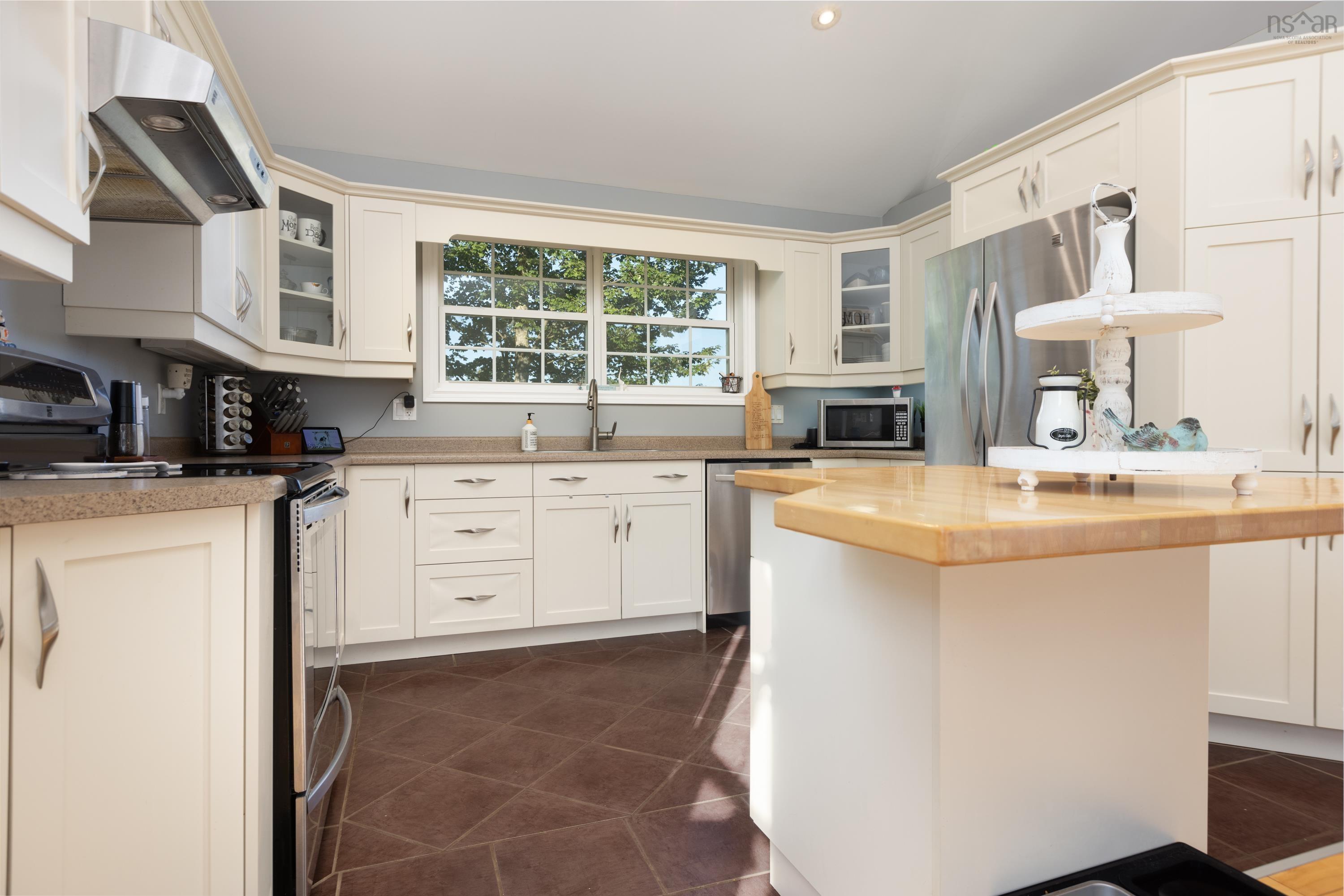 $599,900.00: 97 Justin Drive, Lower Branch