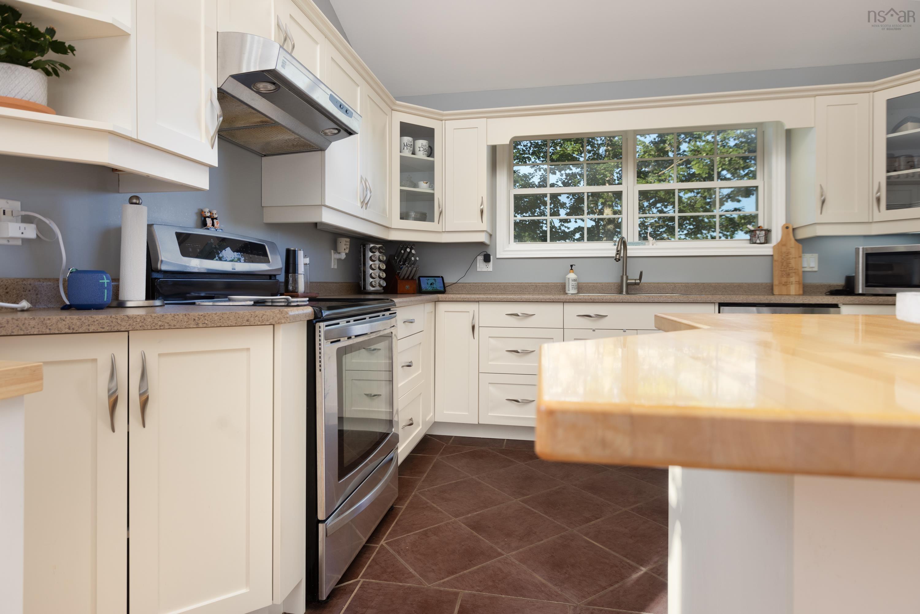 $599,900.00: 97 Justin Drive, Lower Branch