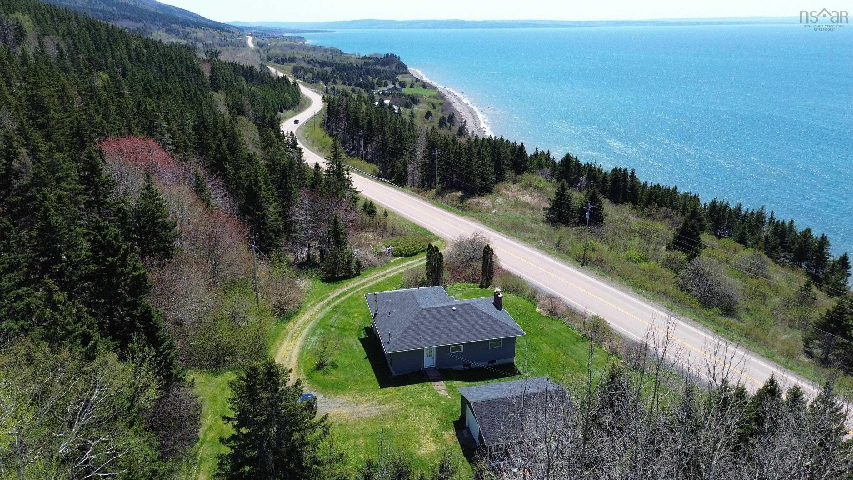 $249,000.00: 3246 Highway 19, Craigmore