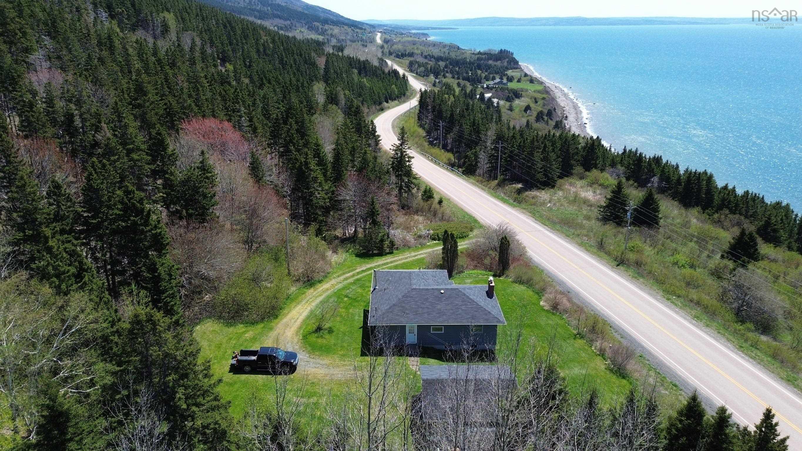 $249,000.00: 3246 Highway 19, Craigmore