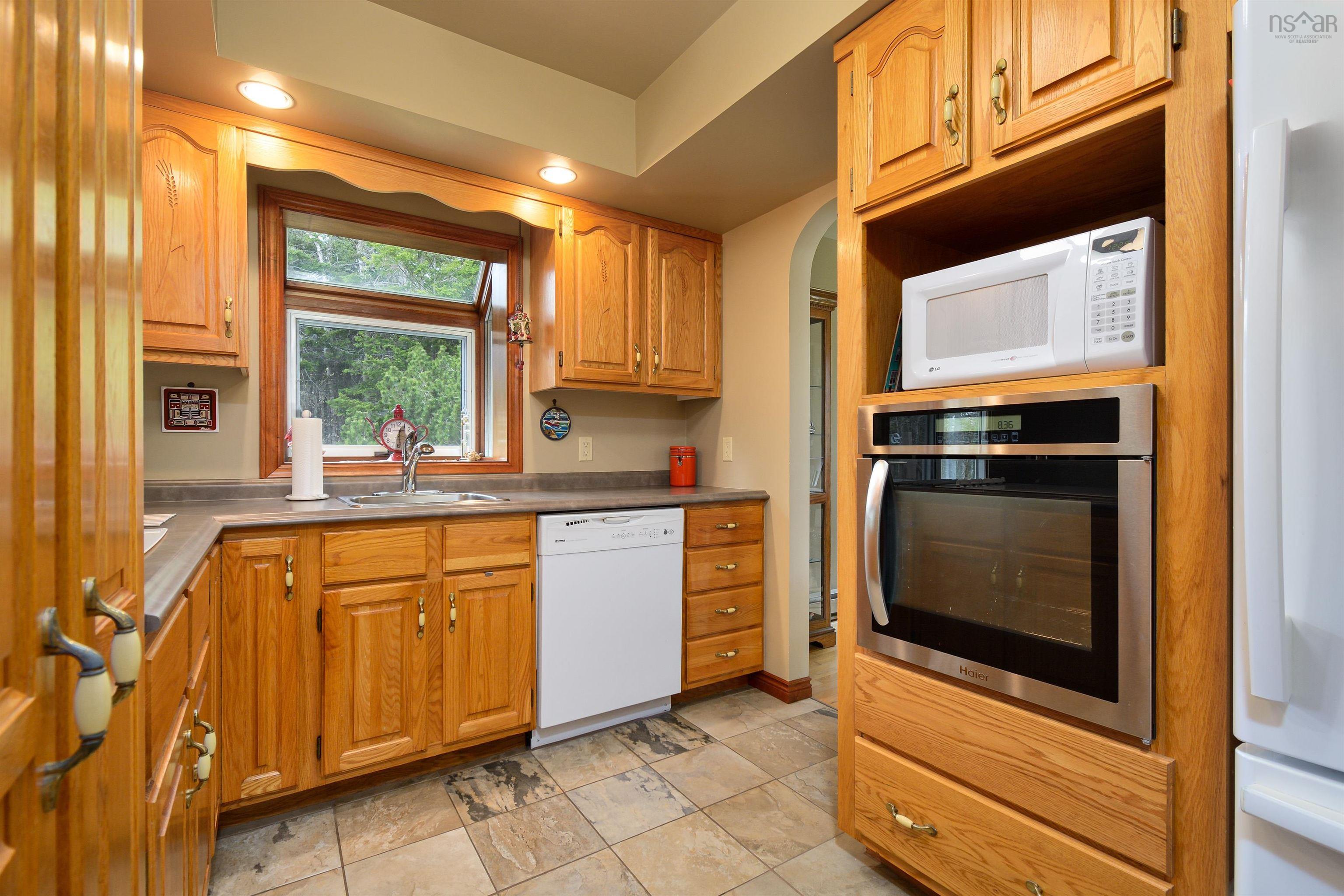 $399,999.00: 2 Birchwood Heights, Albert Bridge