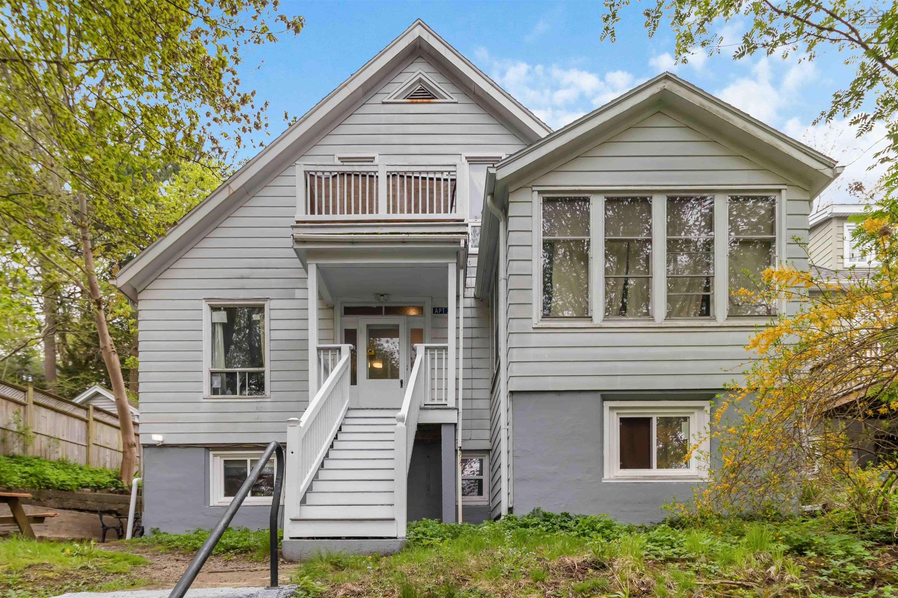 $899,000.00: 16 Birches Drive, Halifax