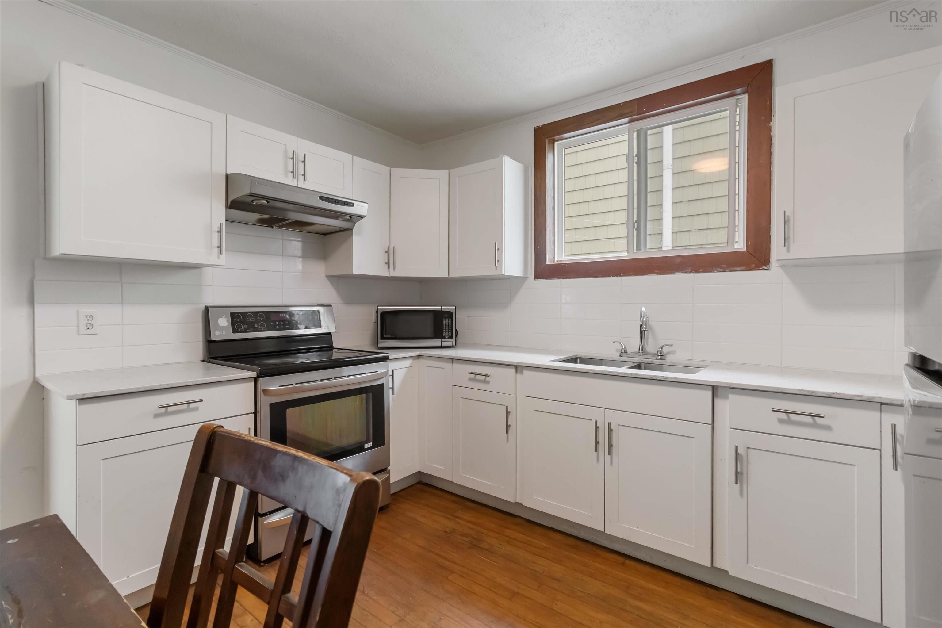 $899,000.00: 16 Birches Drive, Halifax