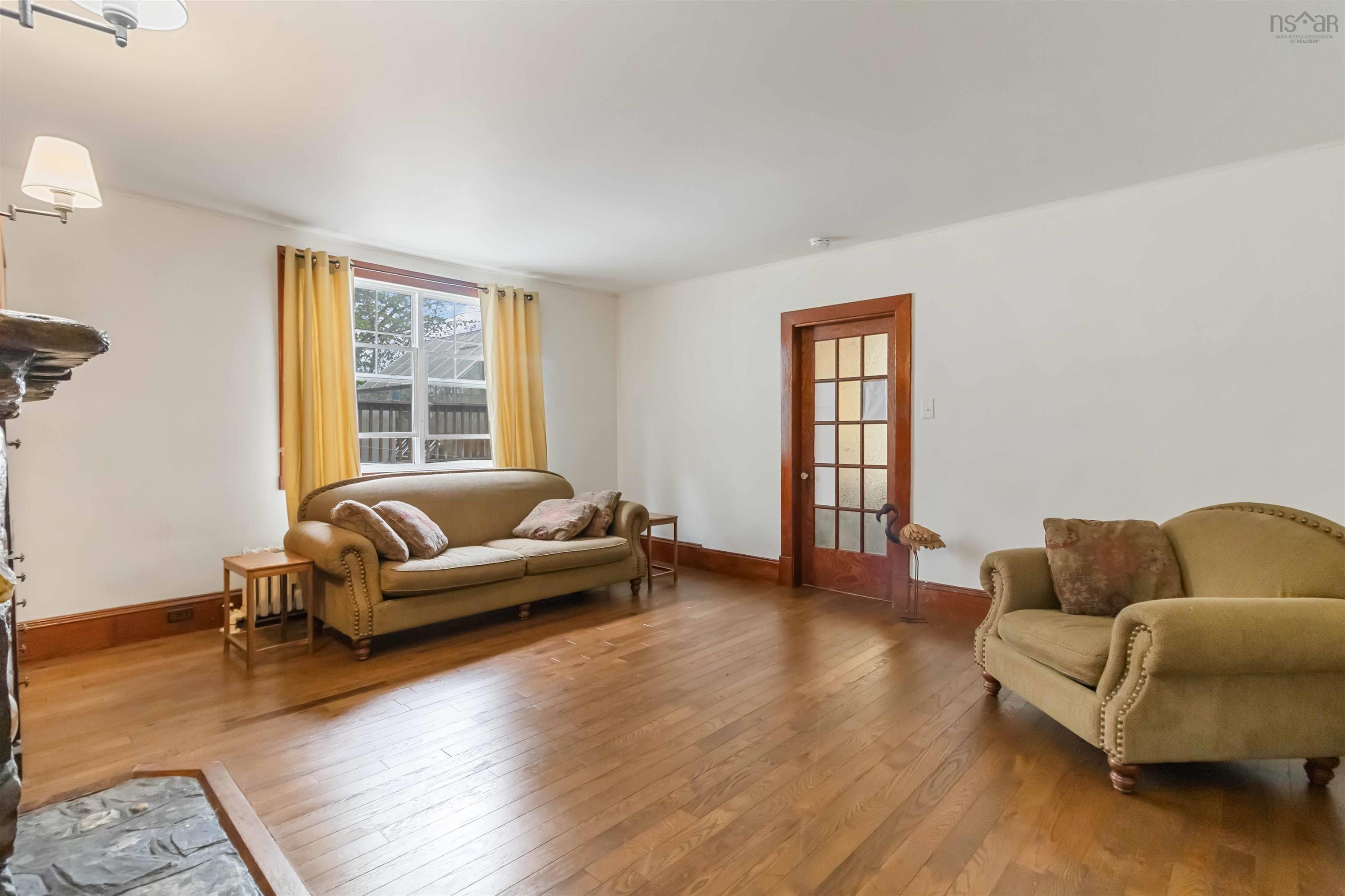 $899,000.00: 16 Birches Drive, Halifax
