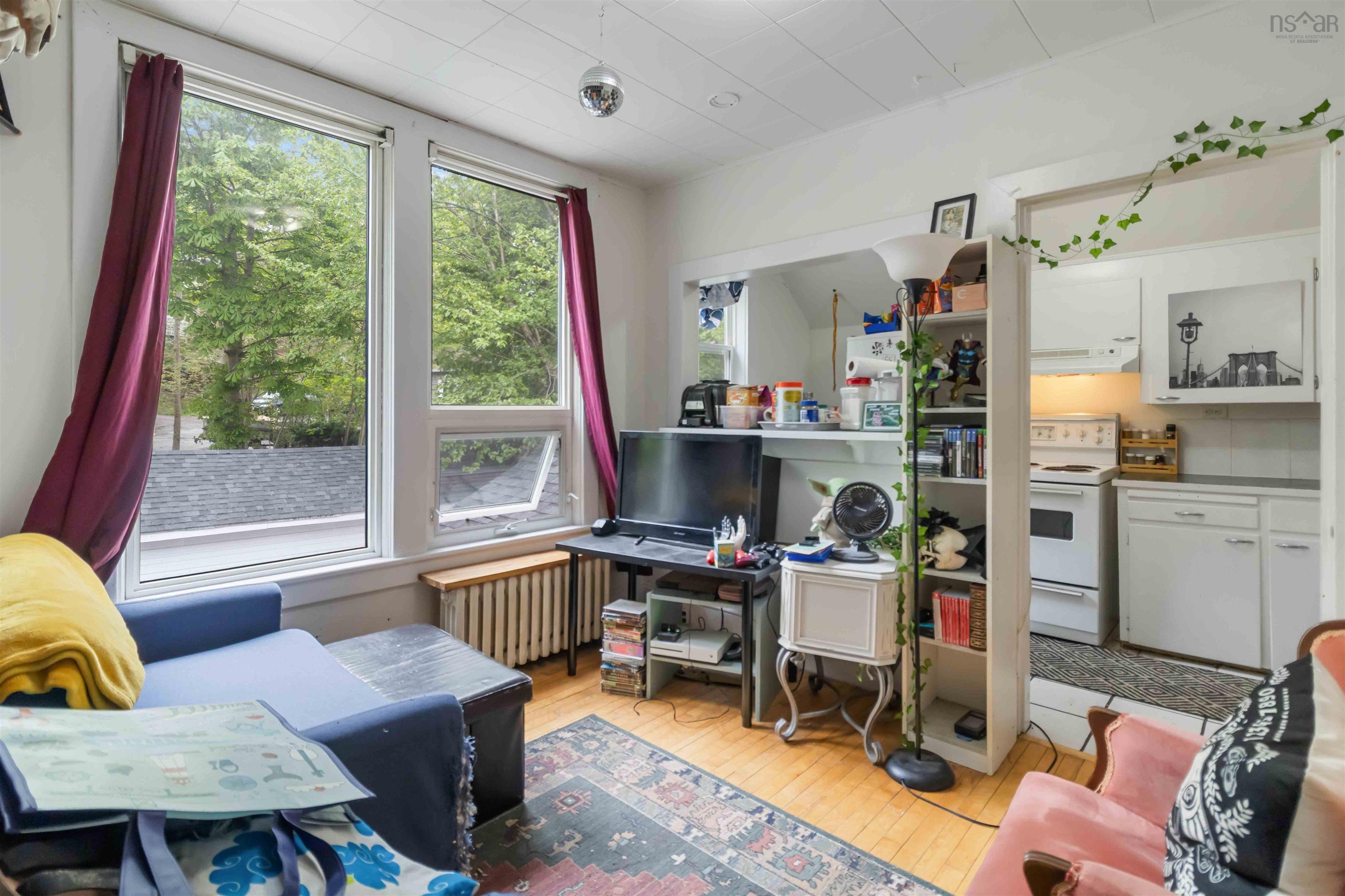 $899,000.00: 16 Birches Drive, Halifax