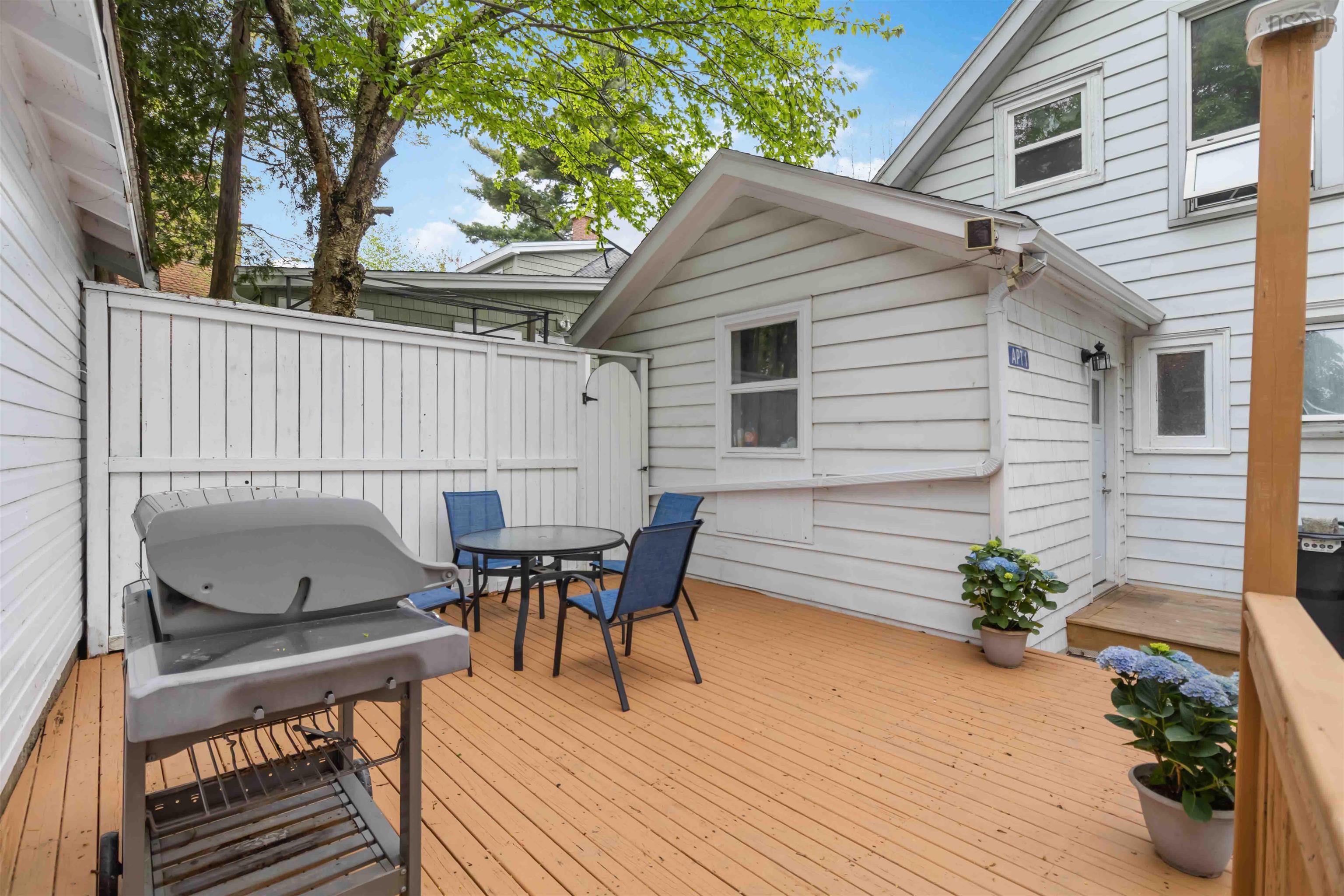 $899,000.00: 16 Birches Drive, Halifax