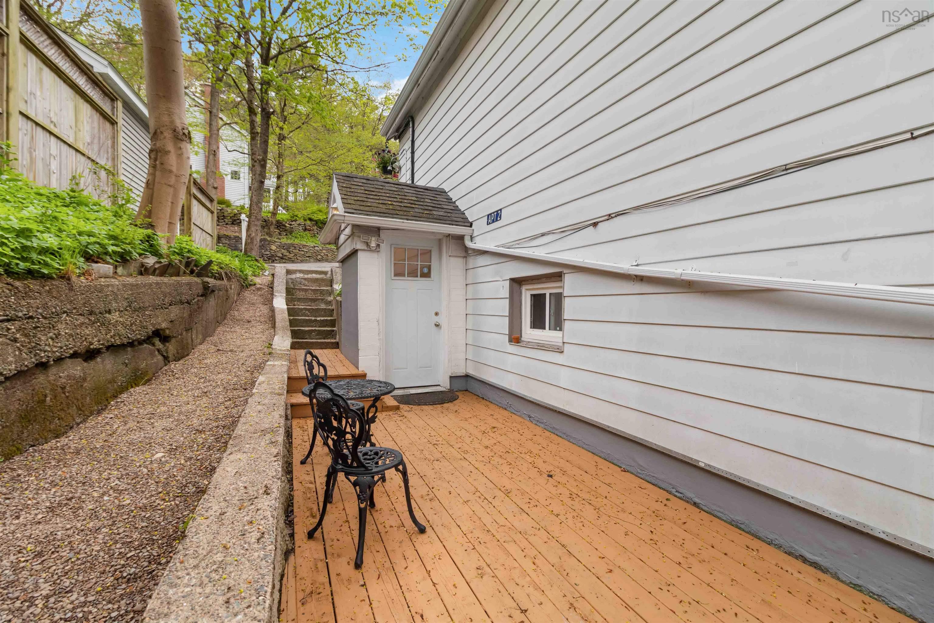 $899,000.00: 16 Birches Drive, Halifax