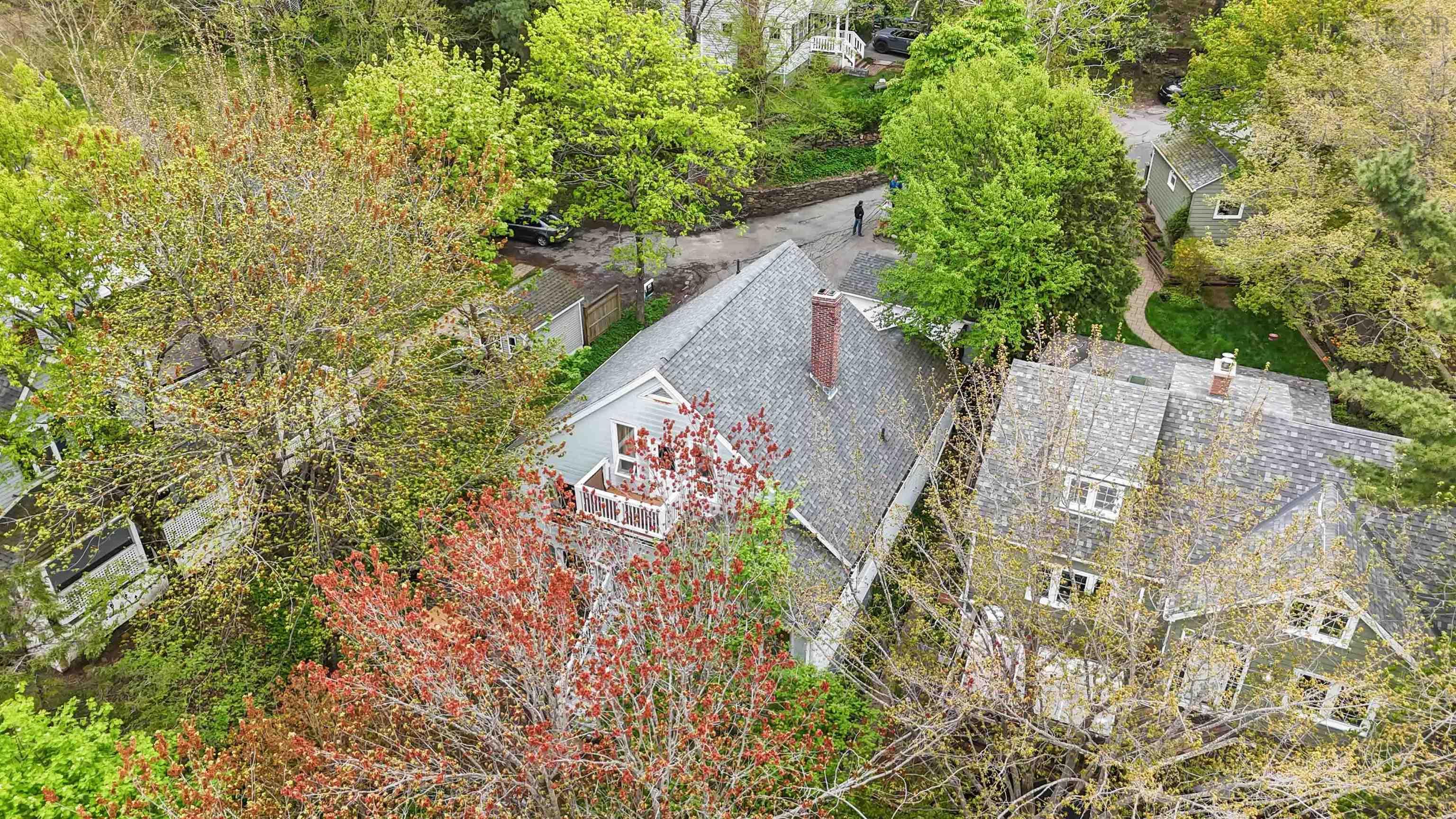 $899,000.00: 16 Birches Drive, Halifax