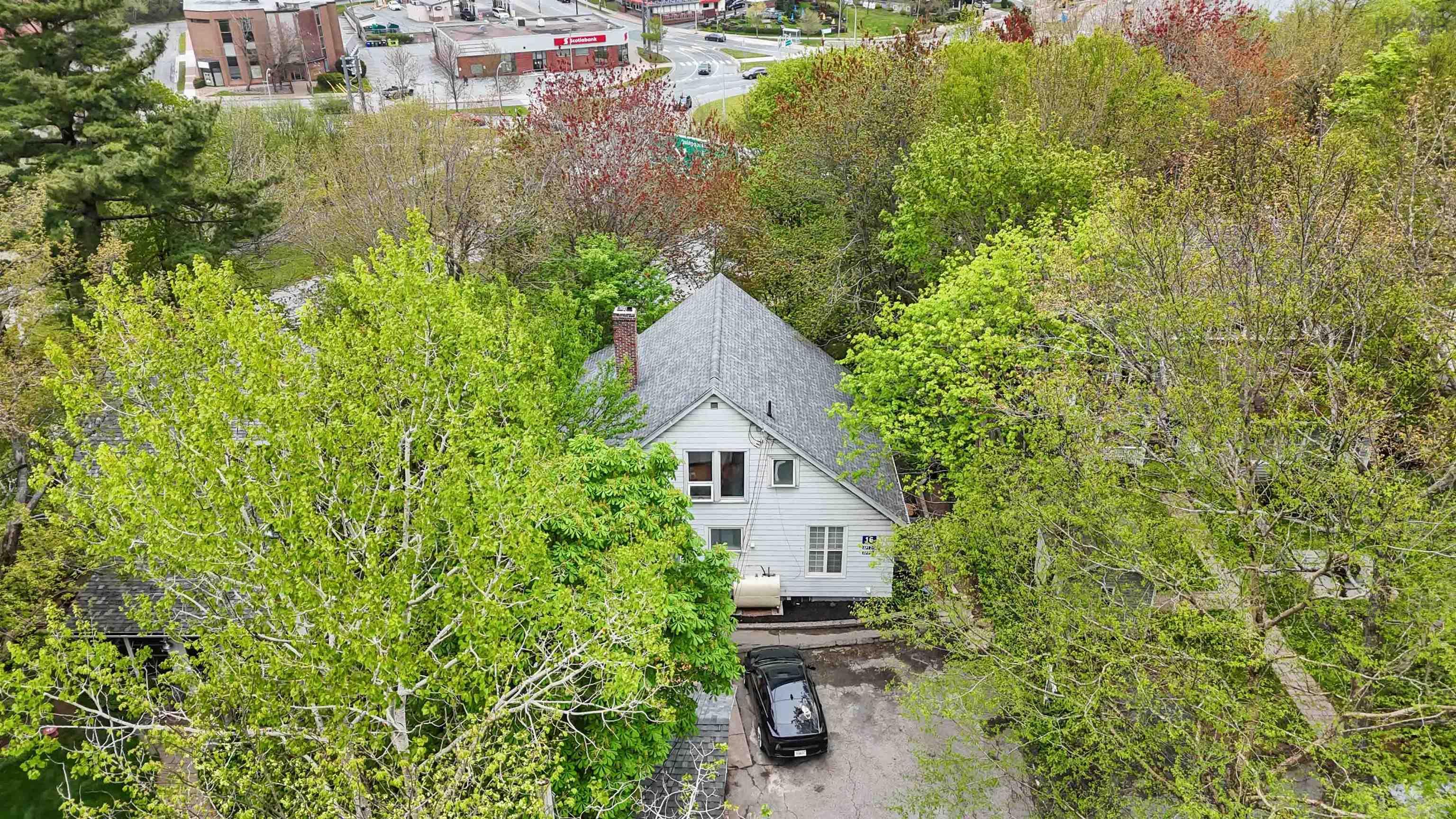 $899,000.00: 16 Birches Drive, Halifax