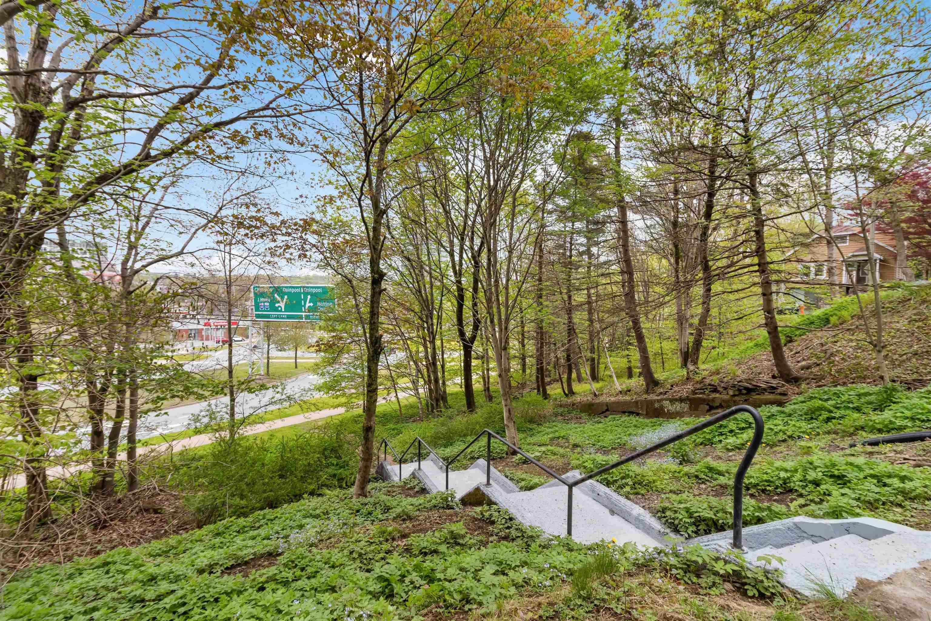 $899,000.00: 16 Birches Drive, Halifax
