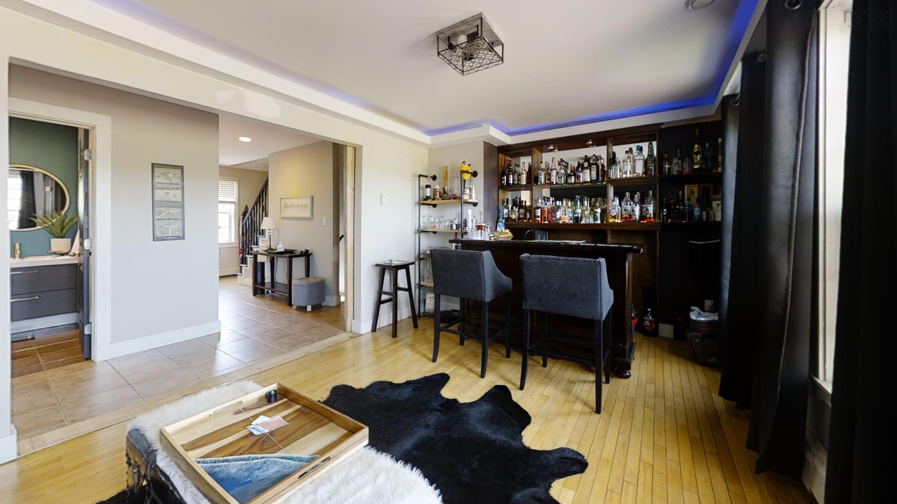 $779,000.00: 6346 Highway 221, Lakeville