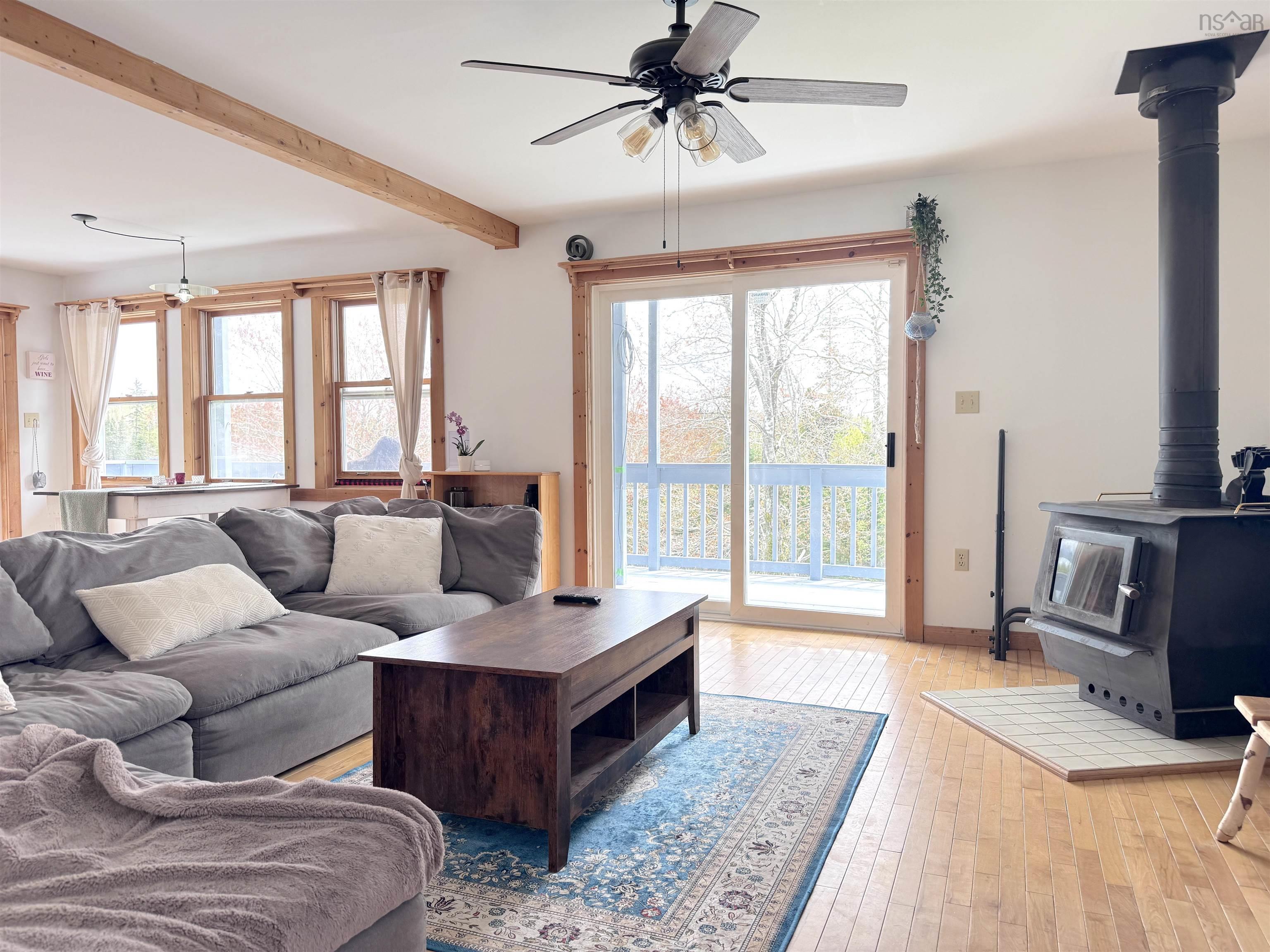 $435,000.00: 215 Helmuts Lane, Cleveland