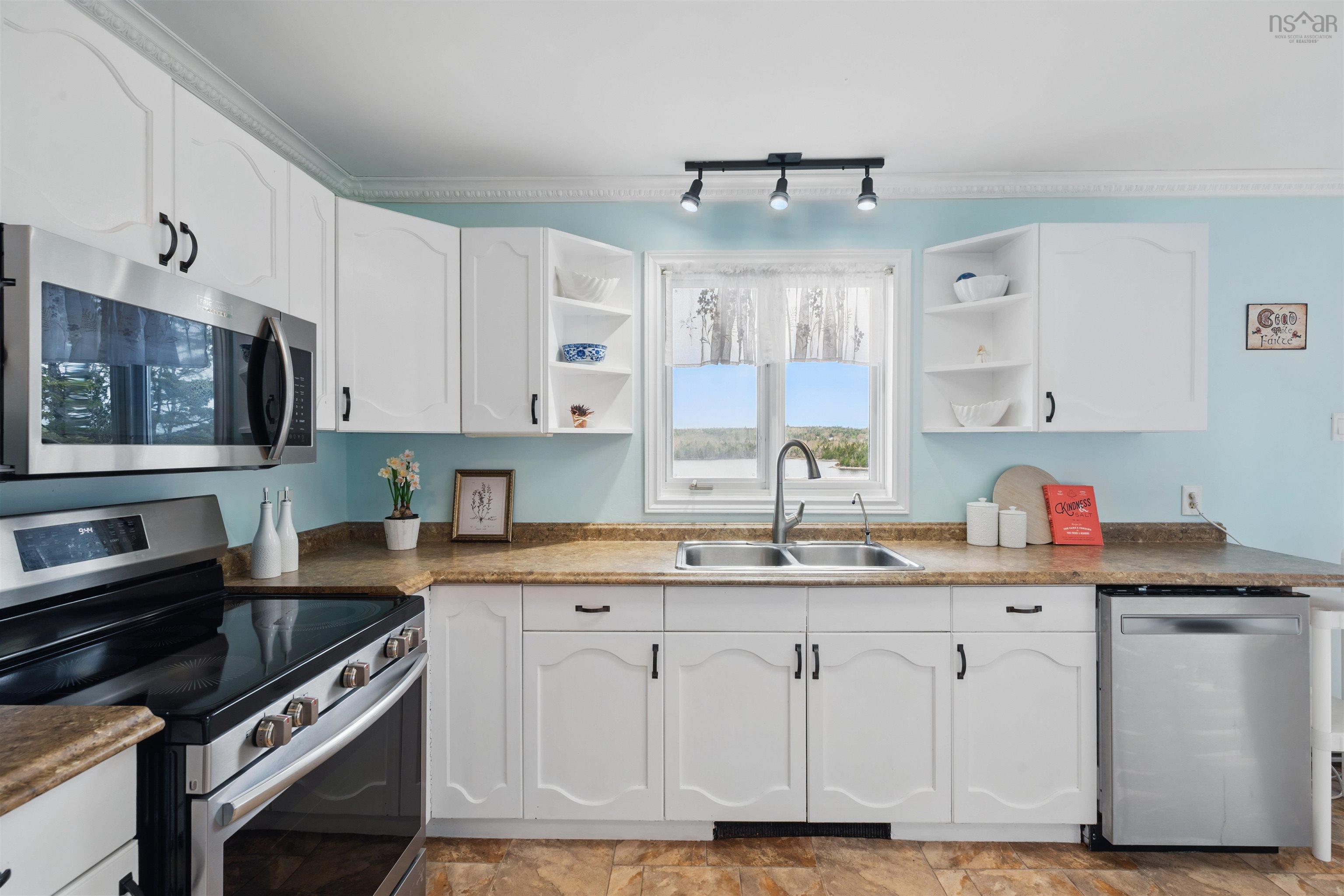 $625,000.00: 83 Candy Mountain Road, Lawrencetown