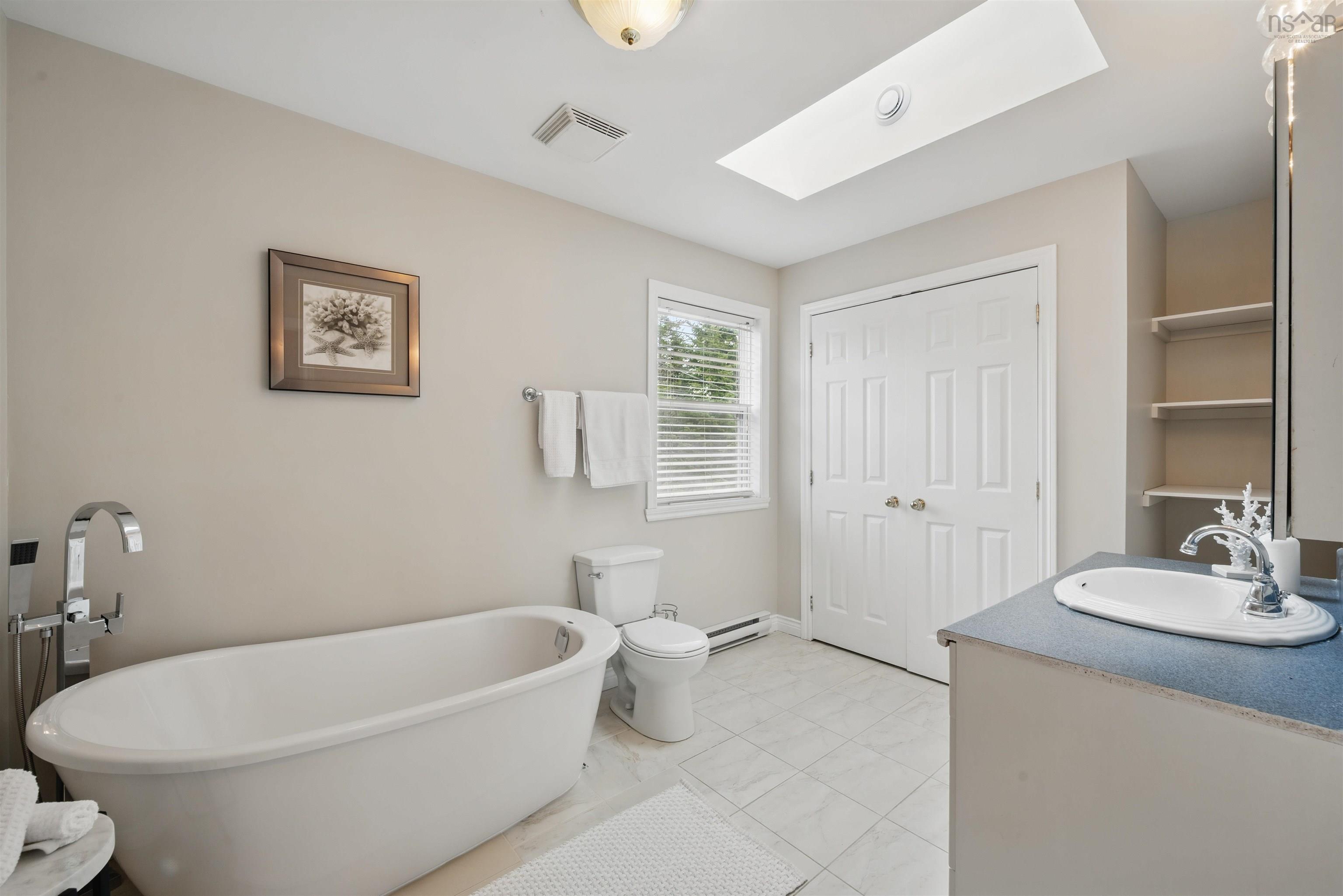 $625,000.00: 83 Candy Mountain Road, Lawrencetown
