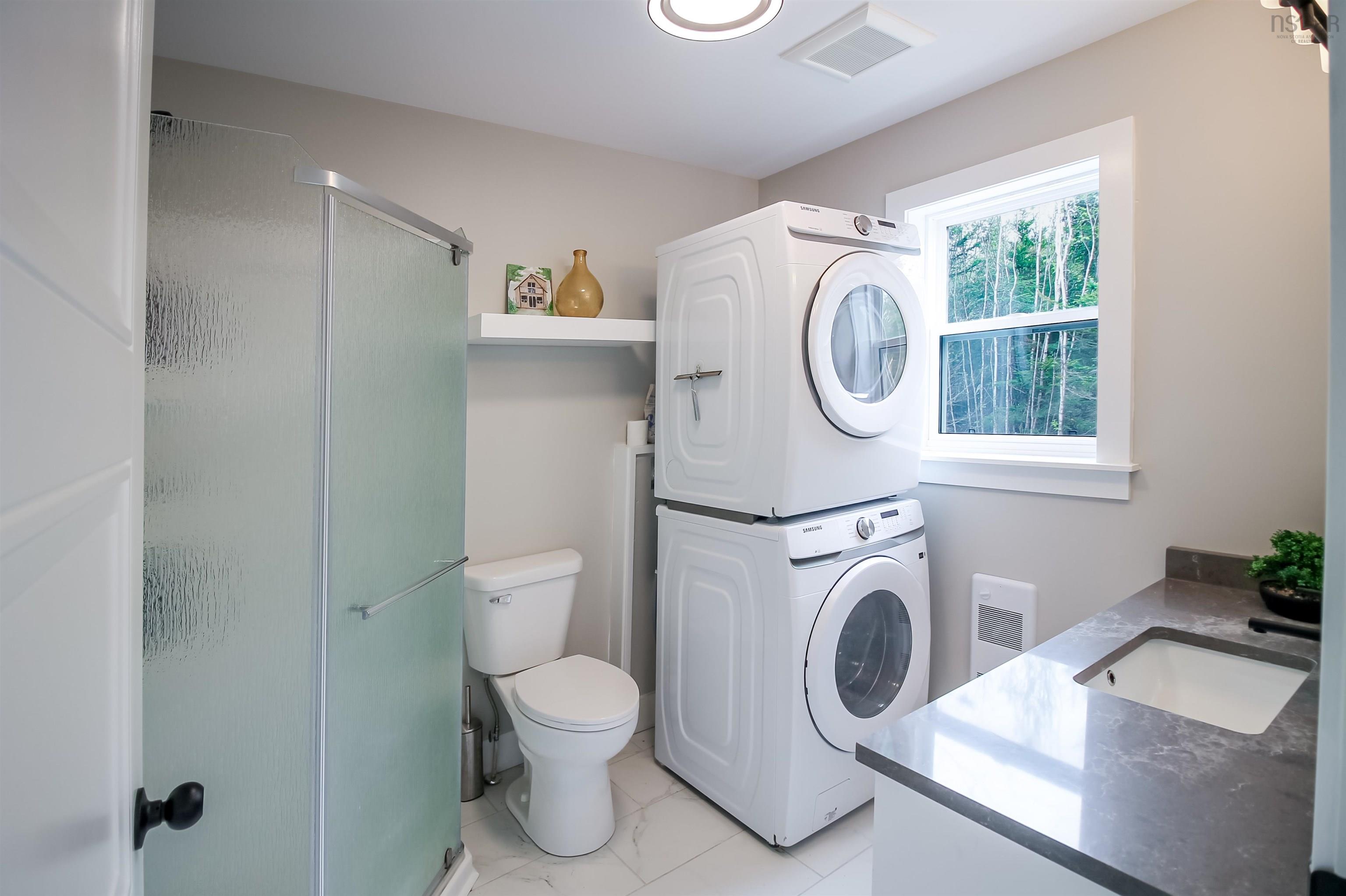 $519,900.00: 92 217 Loon Point Trail, East Uniacke
