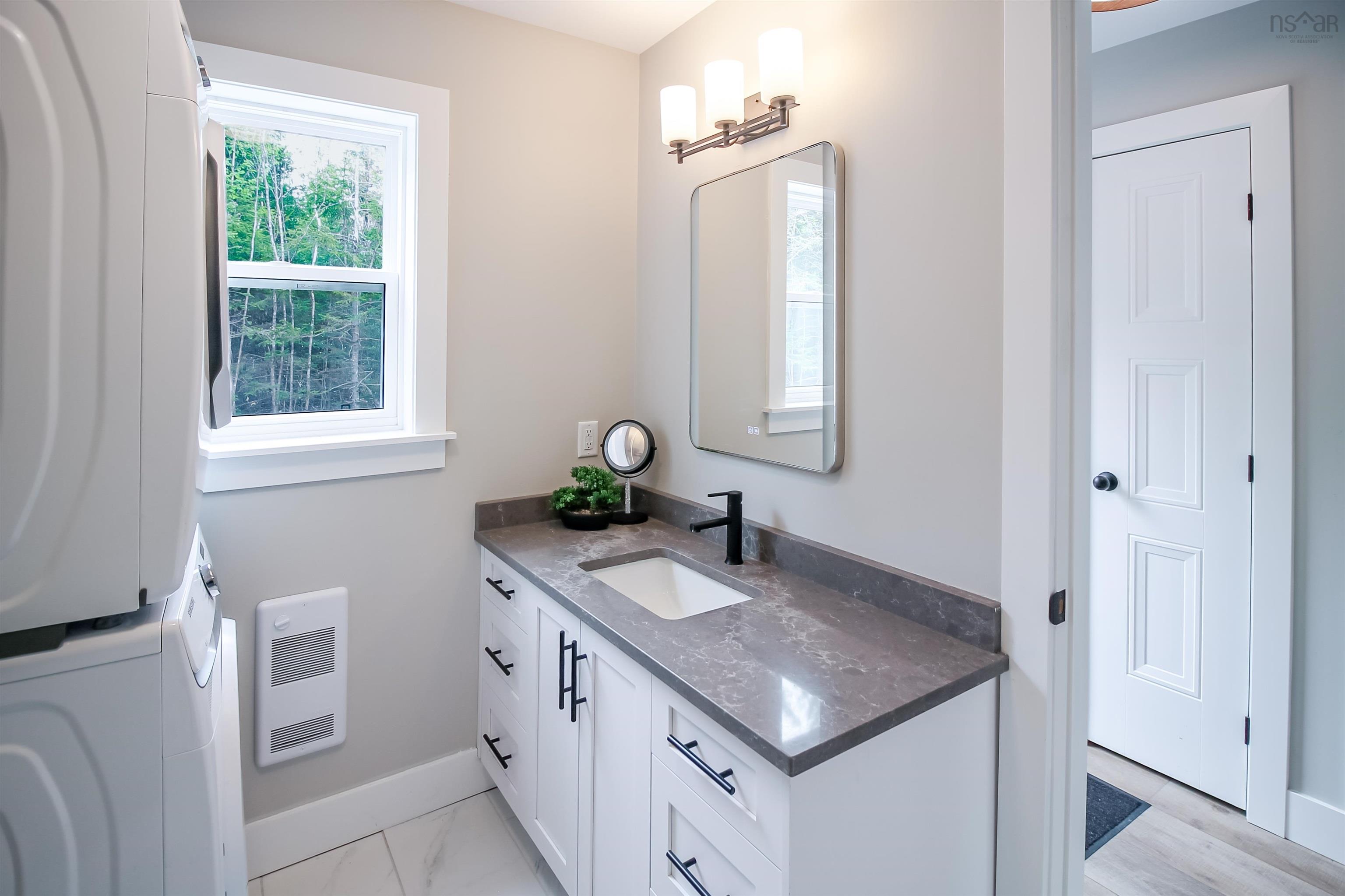 $519,900.00: 92 217 Loon Point Trail, East Uniacke