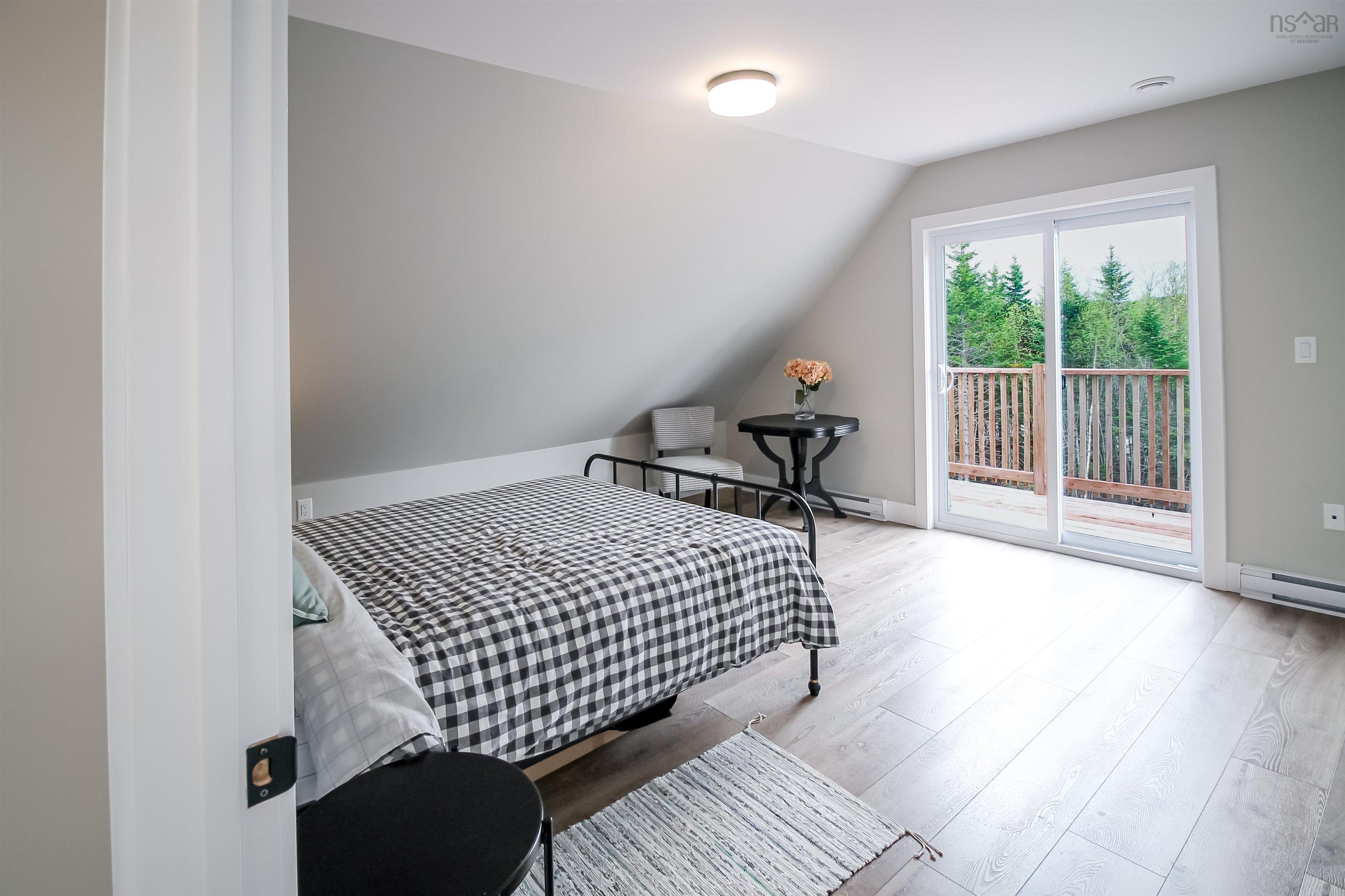 $519,900.00: 92 217 Loon Point Trail, East Uniacke