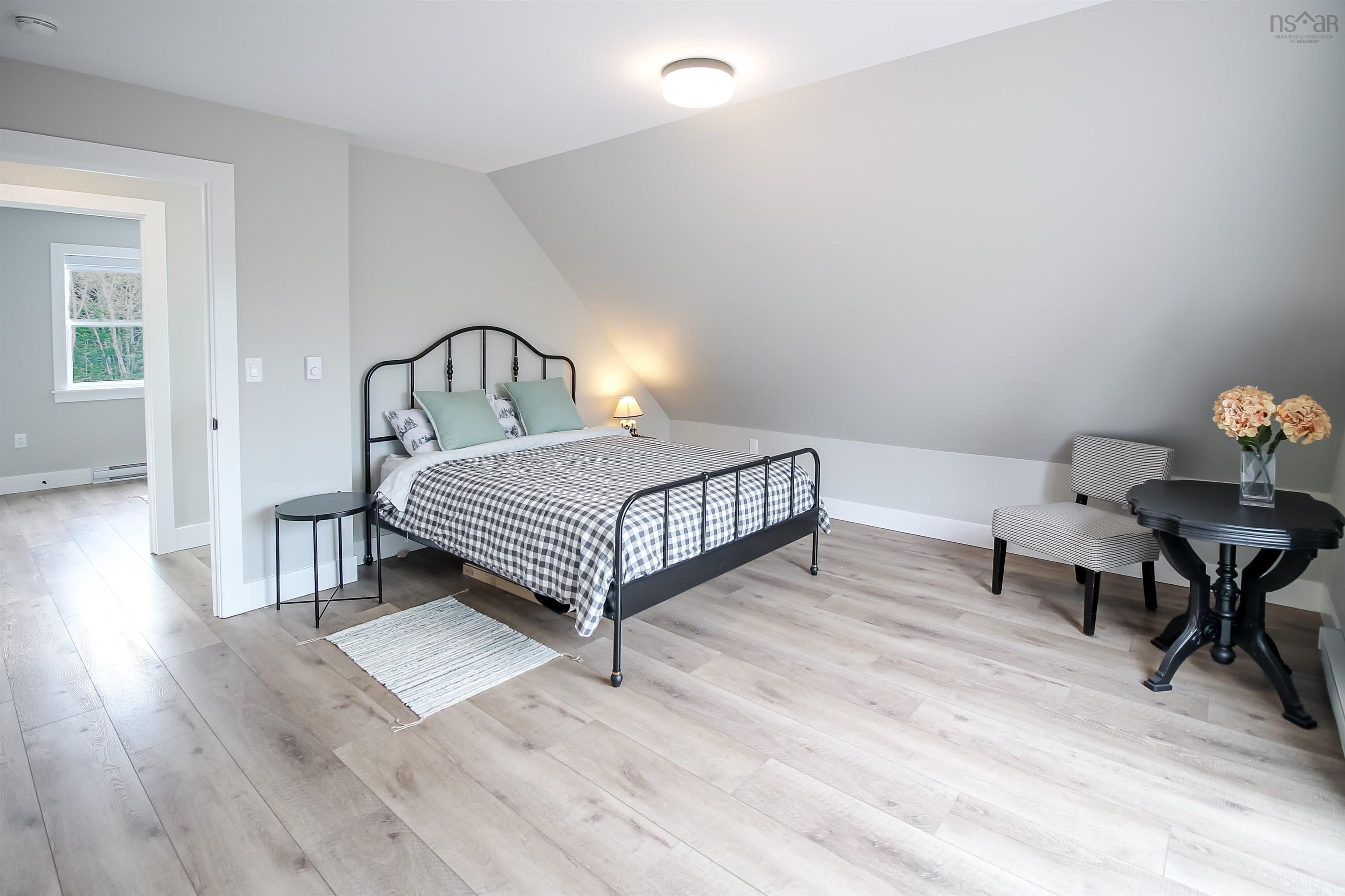 $519,900.00: 92 217 Loon Point Trail, East Uniacke