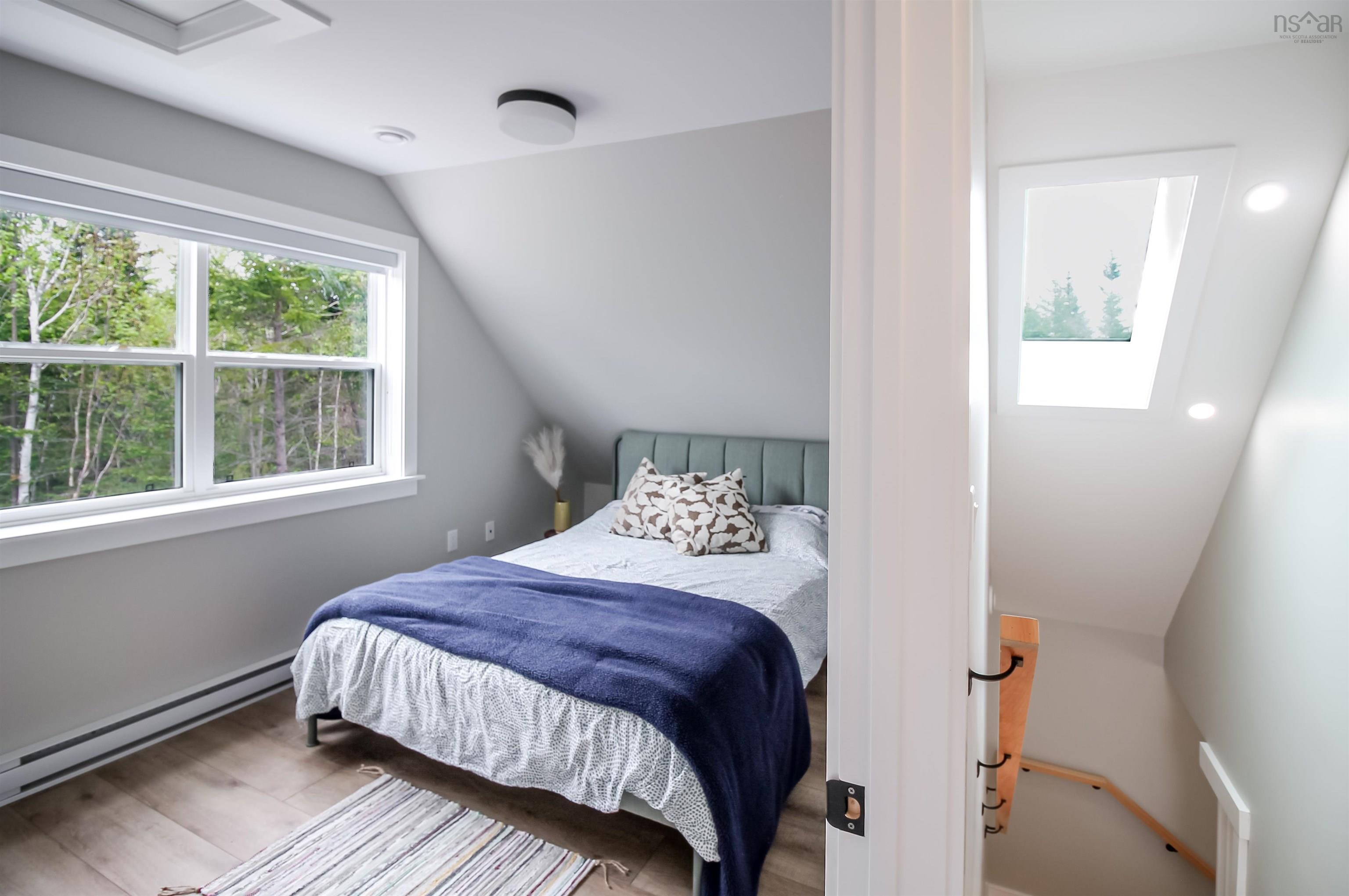 $519,900.00: 92 217 Loon Point Trail, East Uniacke