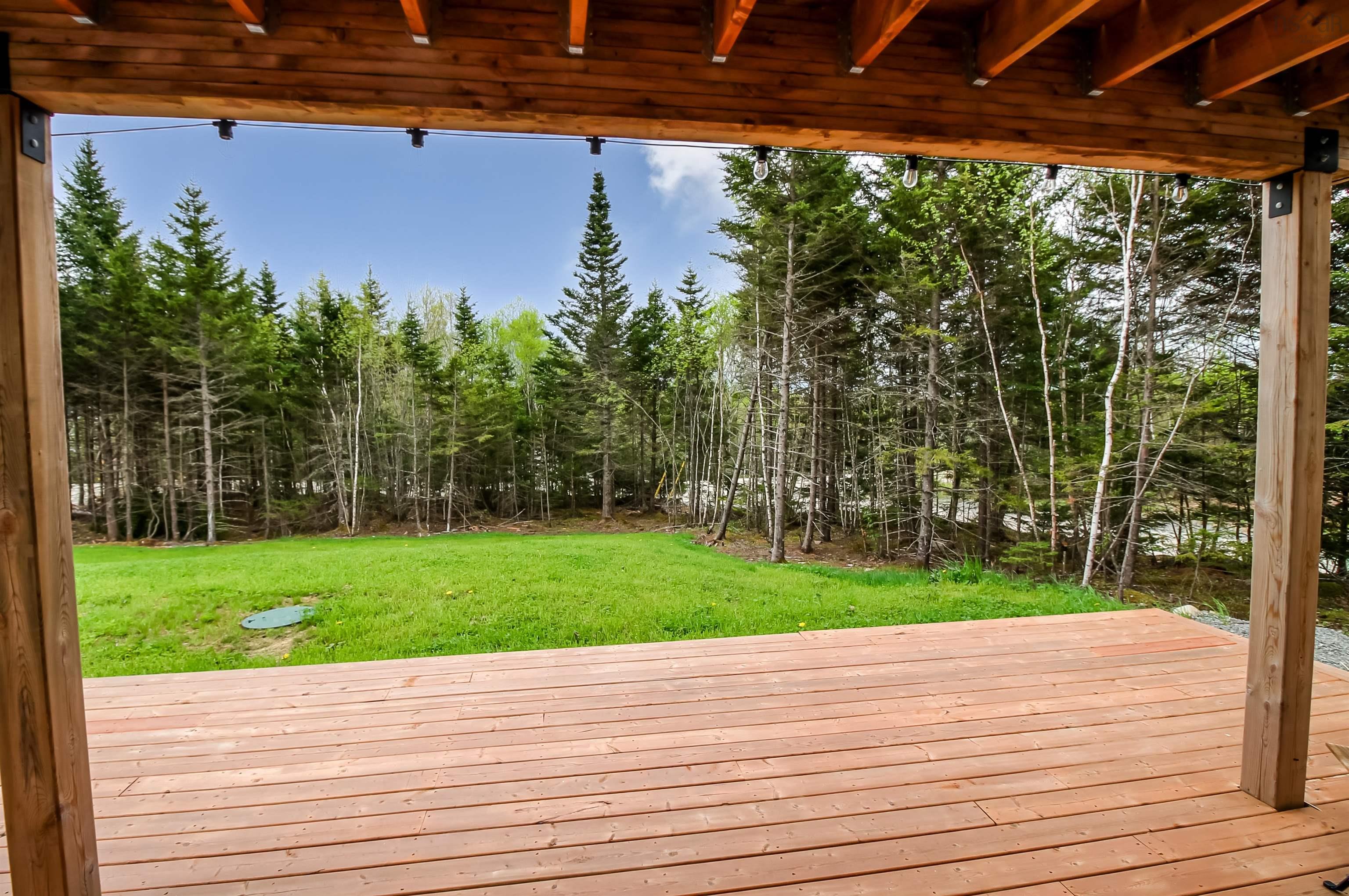 $519,900.00: 92 217 Loon Point Trail, East Uniacke