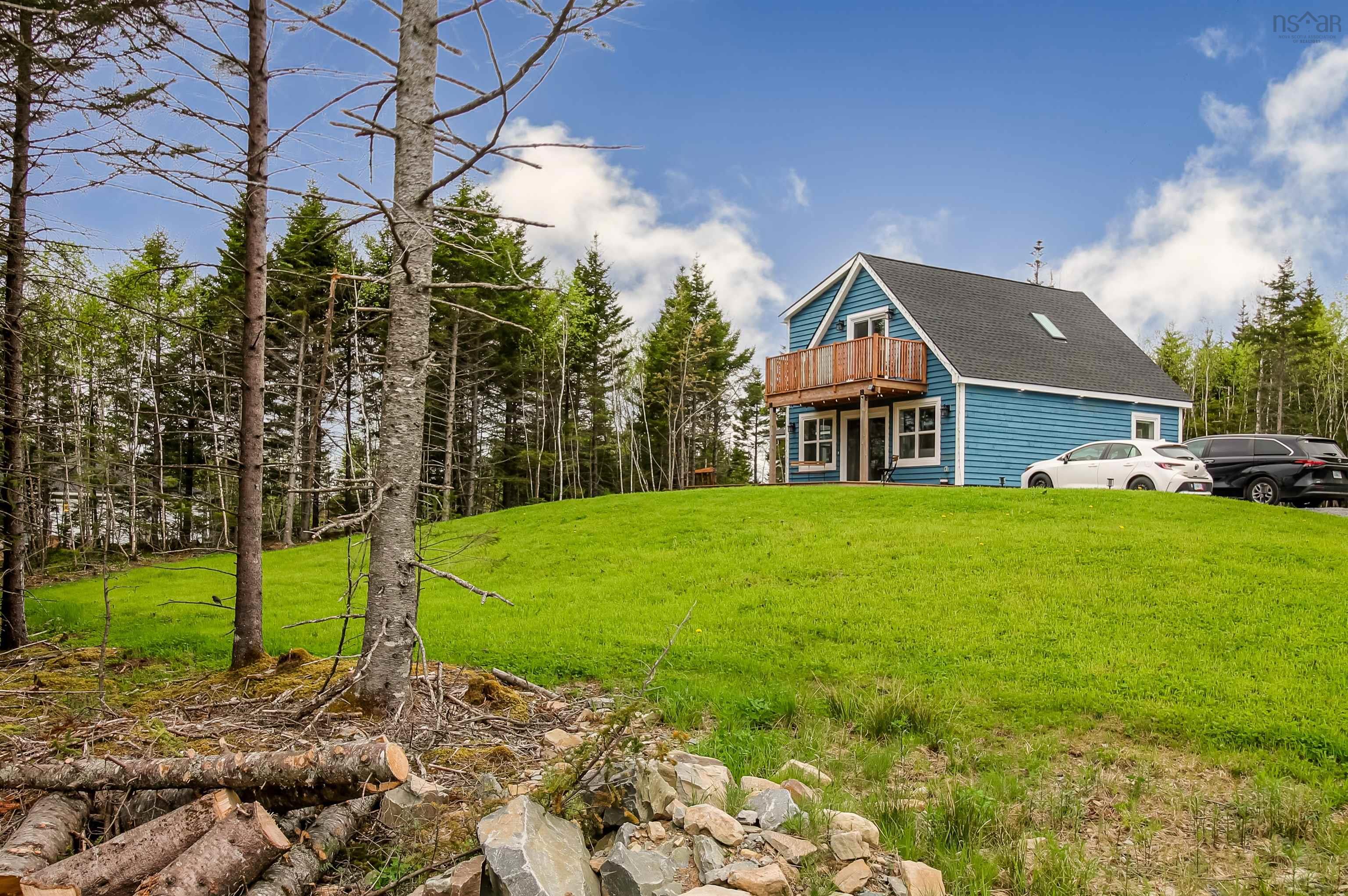 $519,900.00: 92 217 Loon Point Trail, East Uniacke