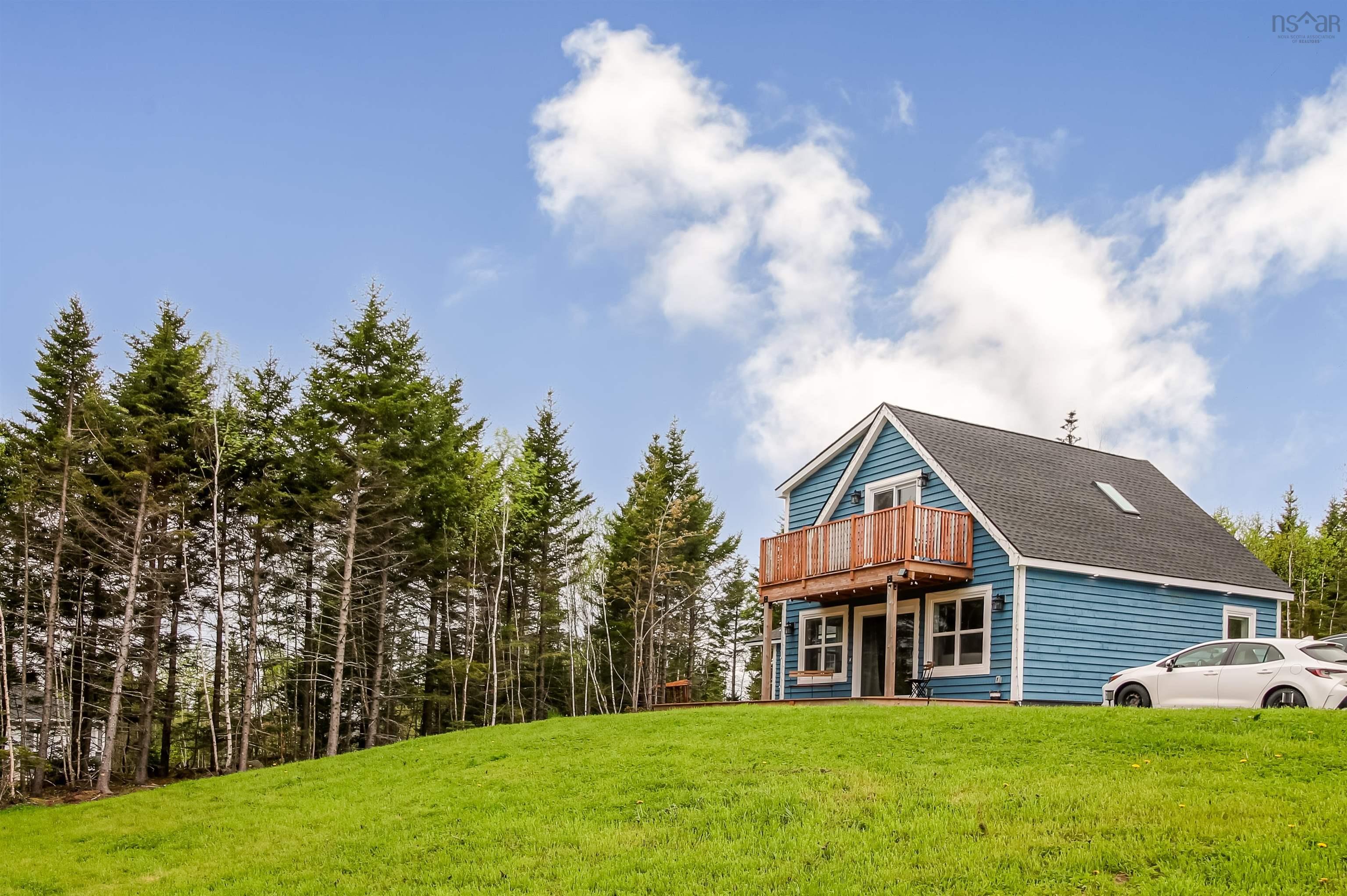 $519,900.00: 92 217 Loon Point Trail, East Uniacke