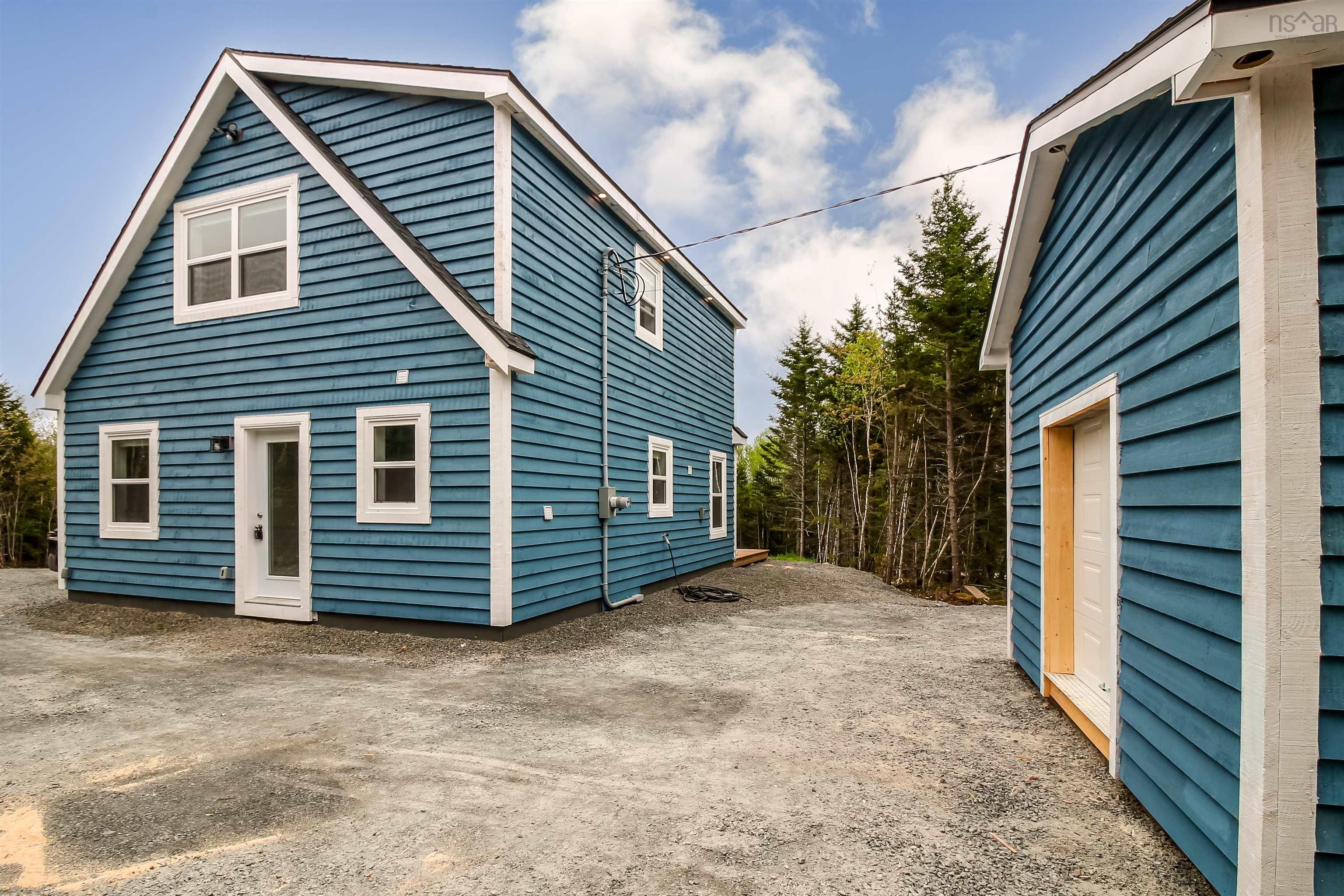 $519,900.00: 92 217 Loon Point Trail, East Uniacke