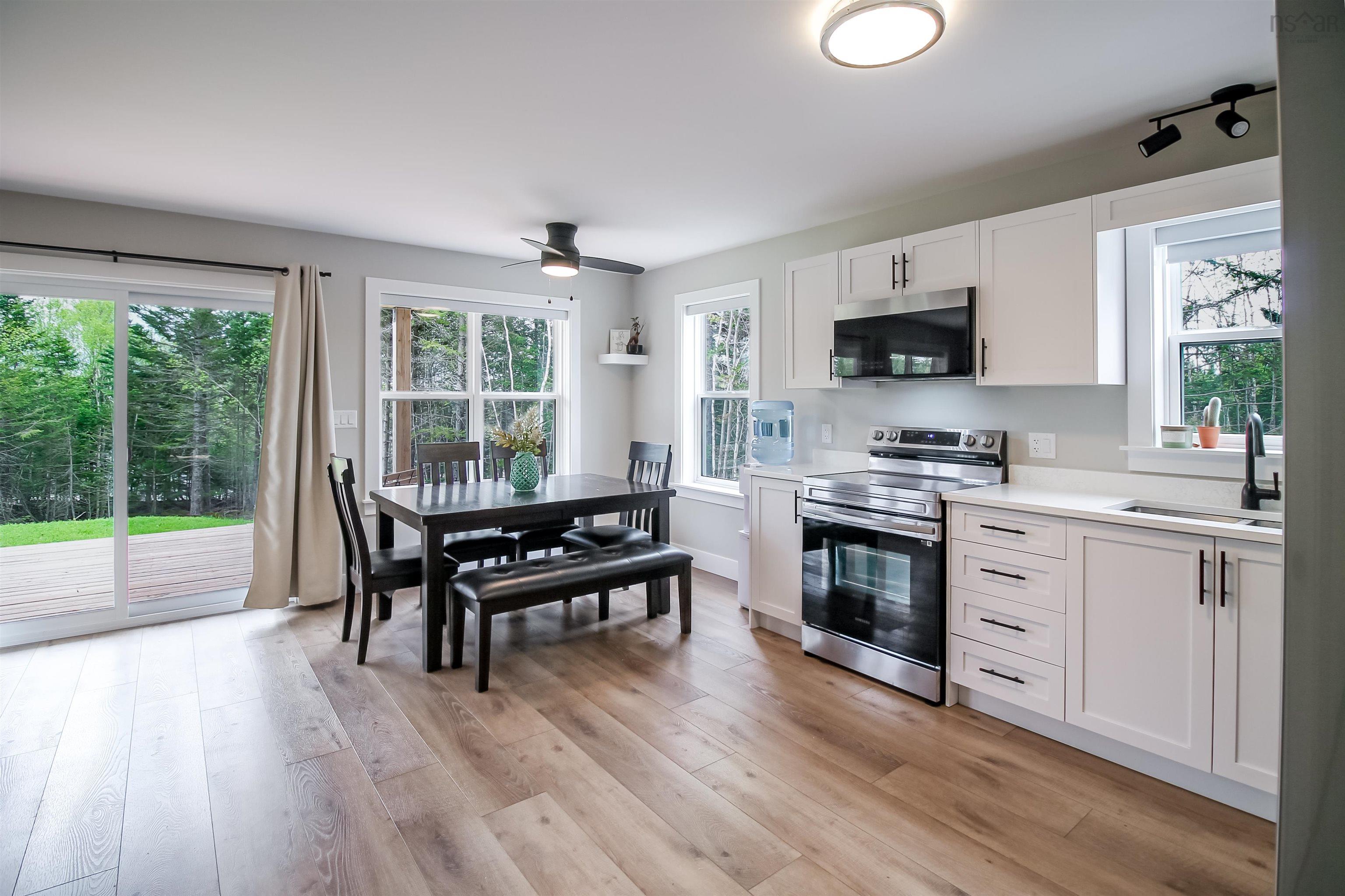 $519,900.00: 92 217 Loon Point Trail, East Uniacke