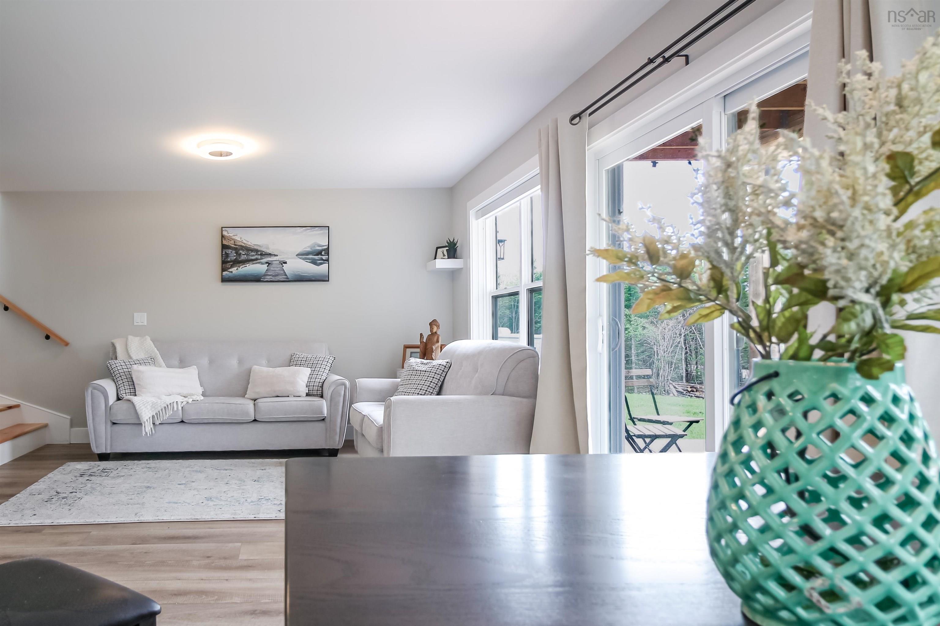 $519,900.00: 92 217 Loon Point Trail, East Uniacke