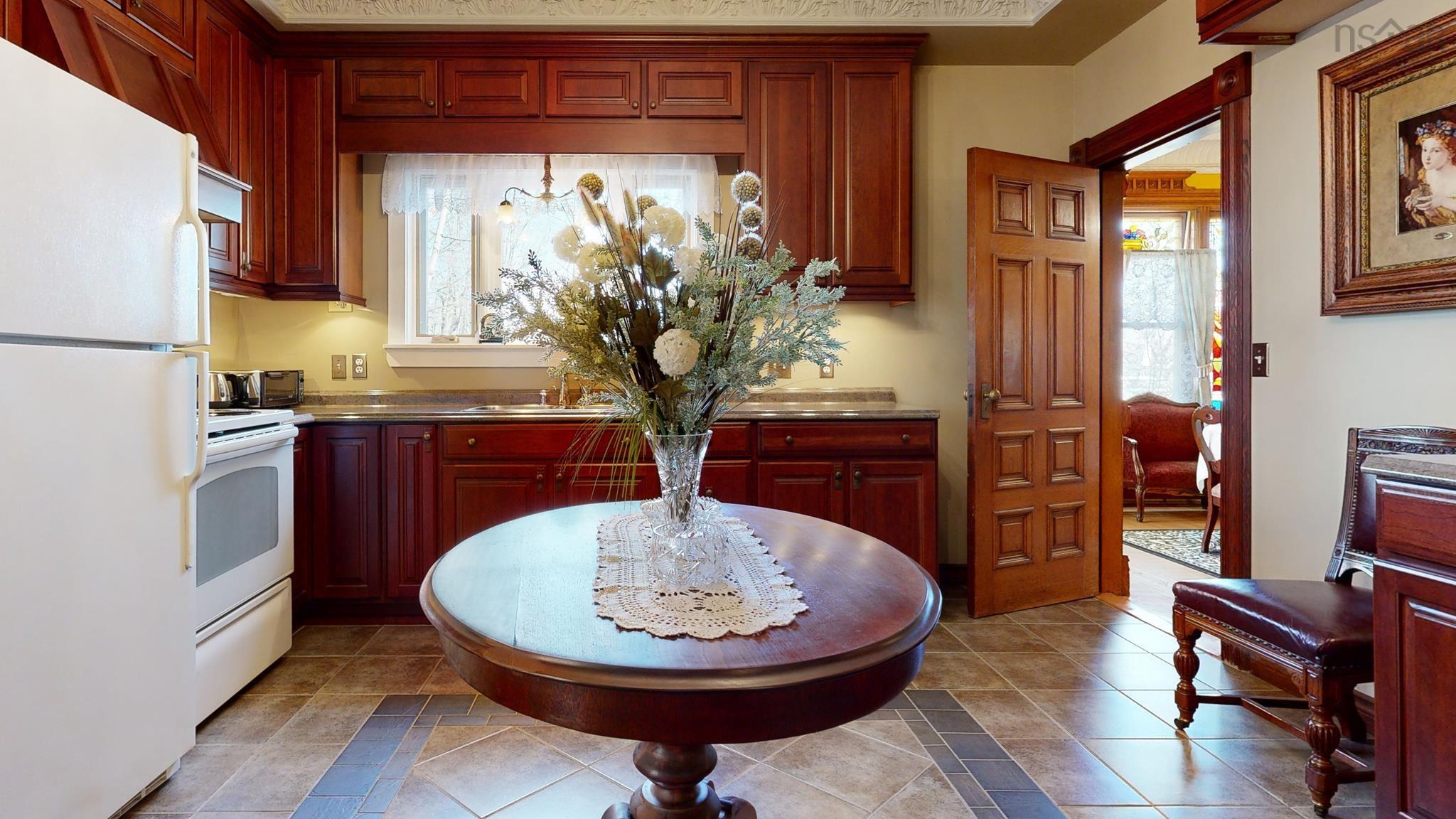 $575,000.00: 161 Queen Street, Digby