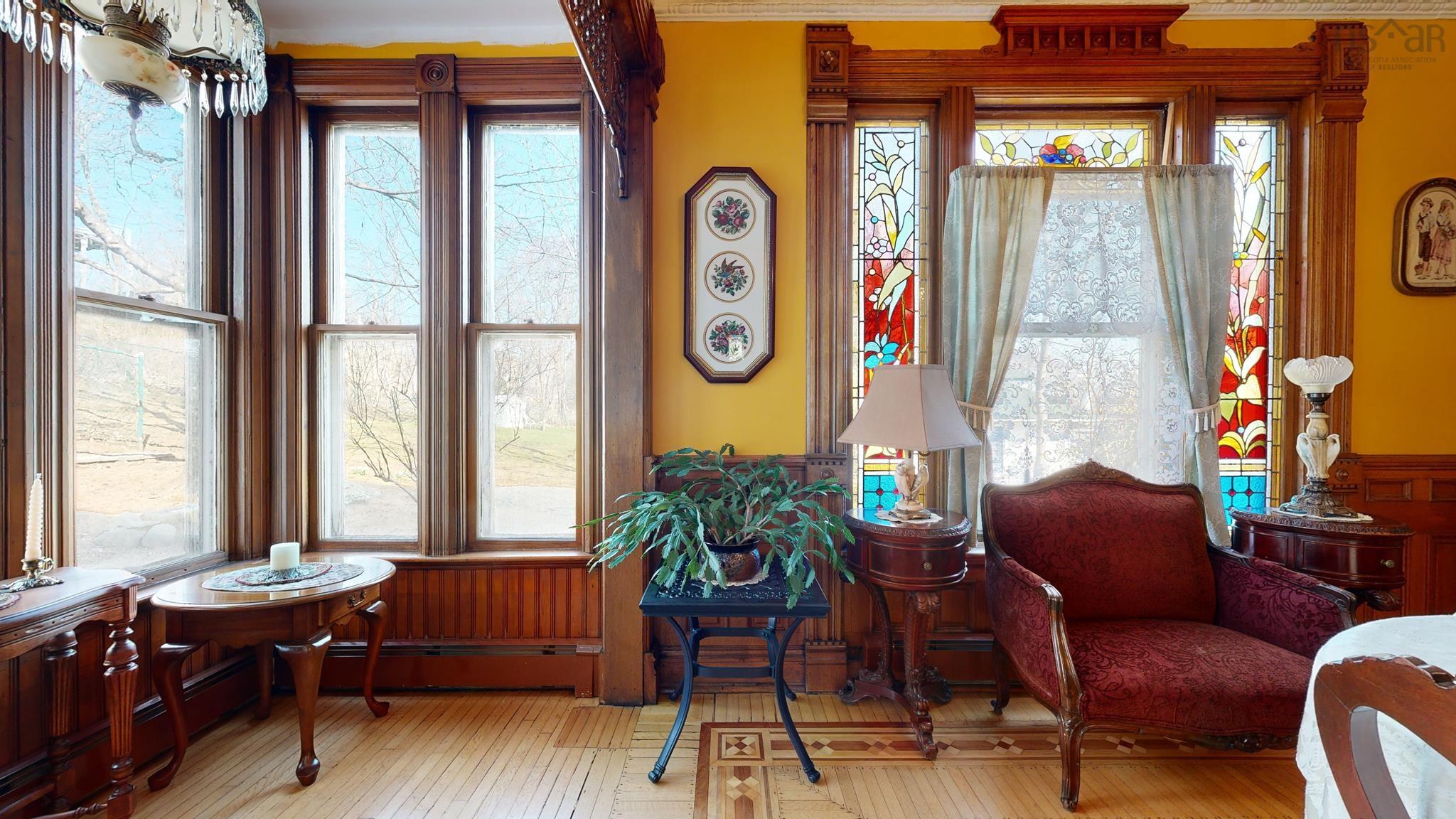 $575,000.00: 161 Queen Street, Digby