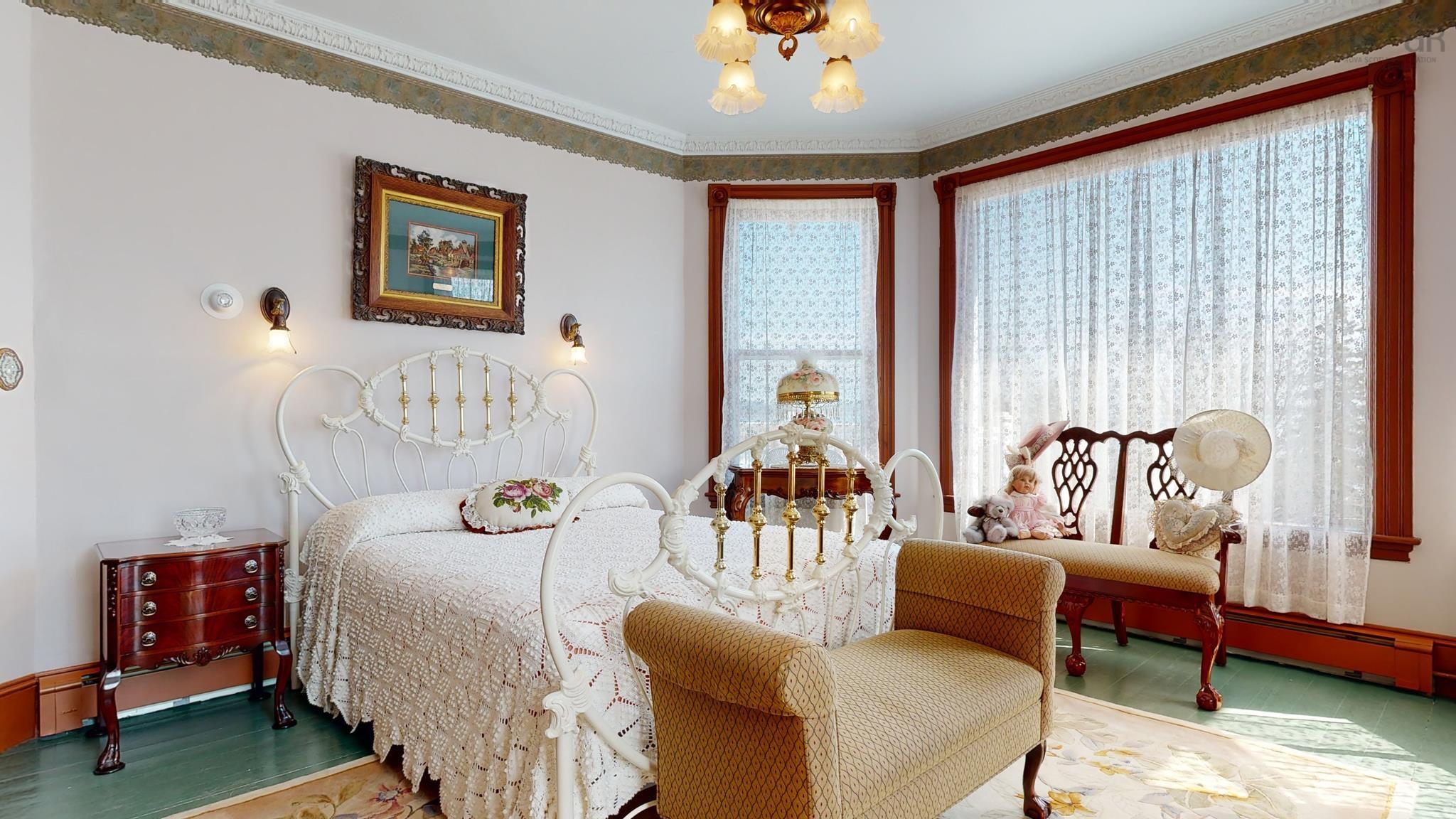 $575,000.00: 161 Queen Street, Digby