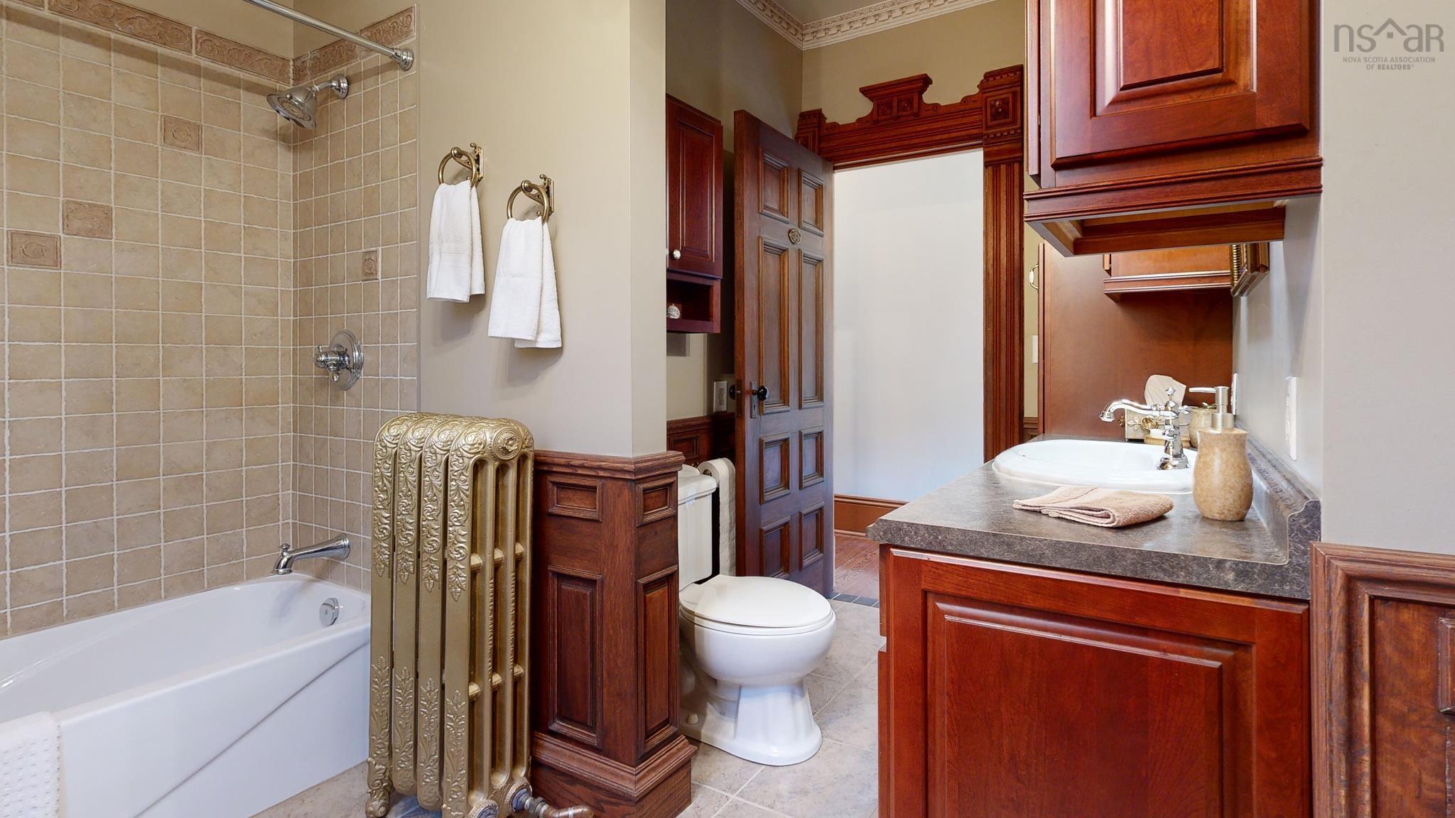 $575,000.00: 161 Queen Street, Digby