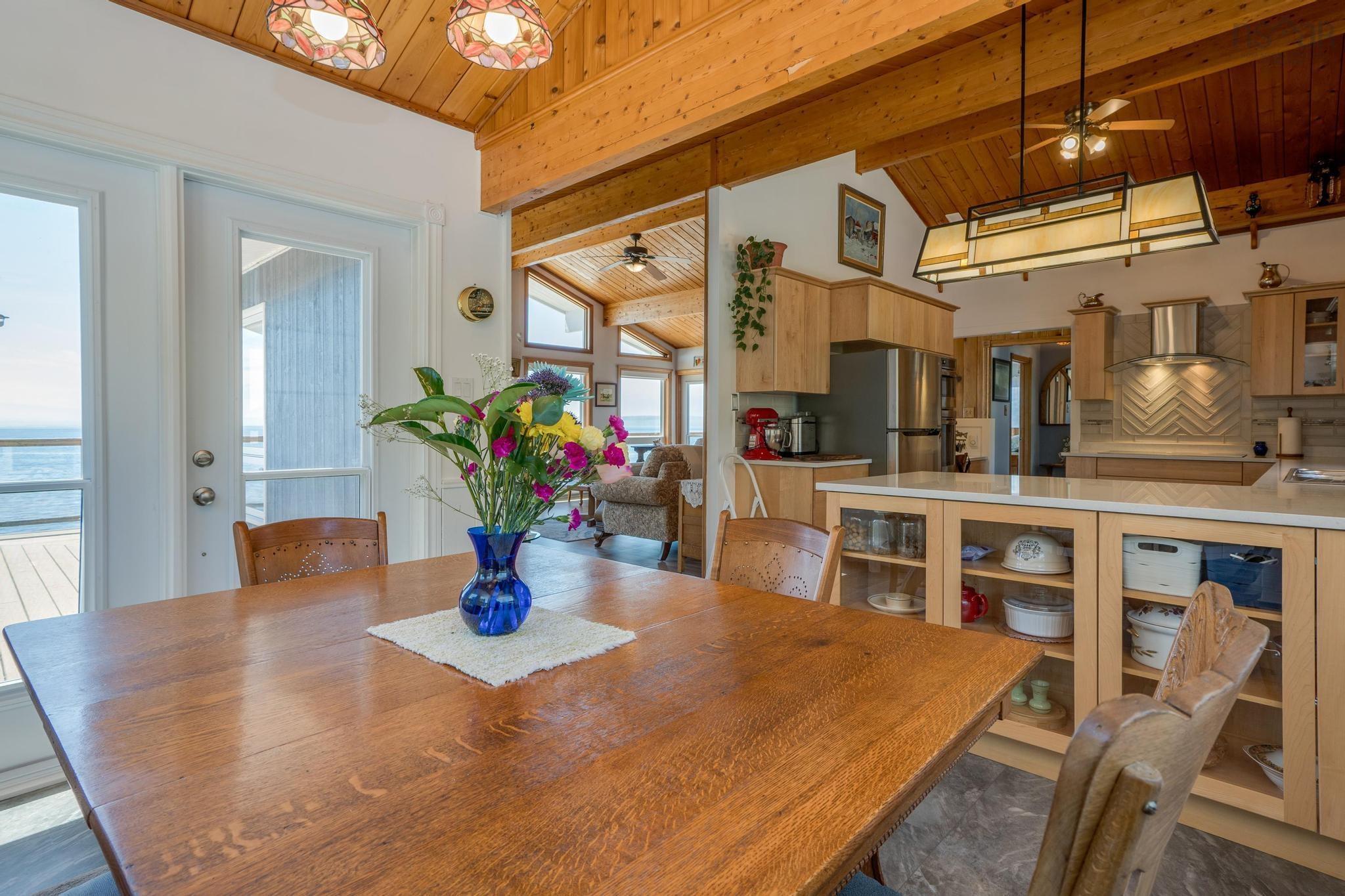 $899,900.00: 1904 Sandy Point Road, Sandy Point