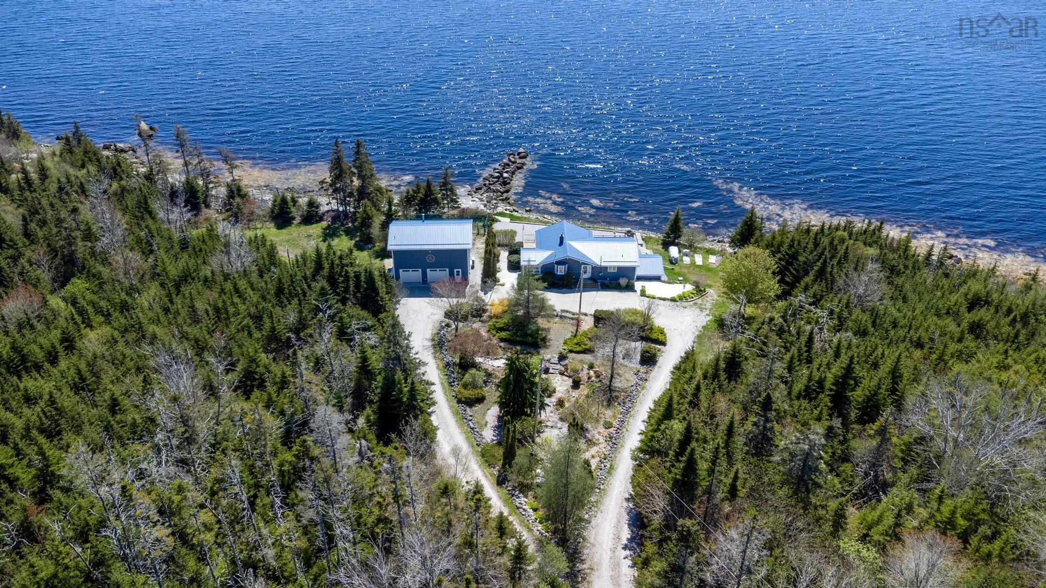 $899,900.00: 1904 Sandy Point Road, Sandy Point
