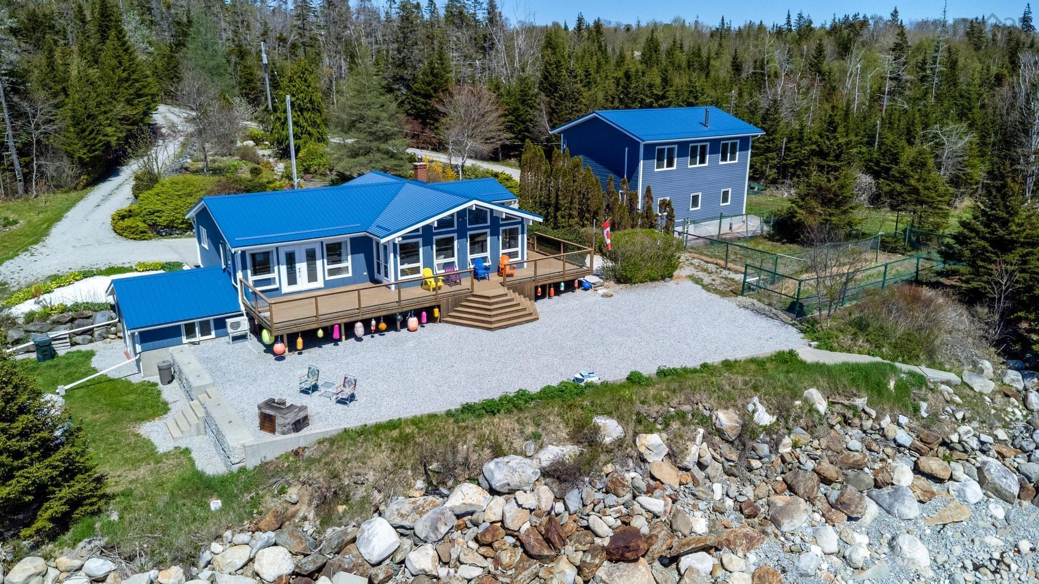 $899,900.00: 1904 Sandy Point Road, Sandy Point